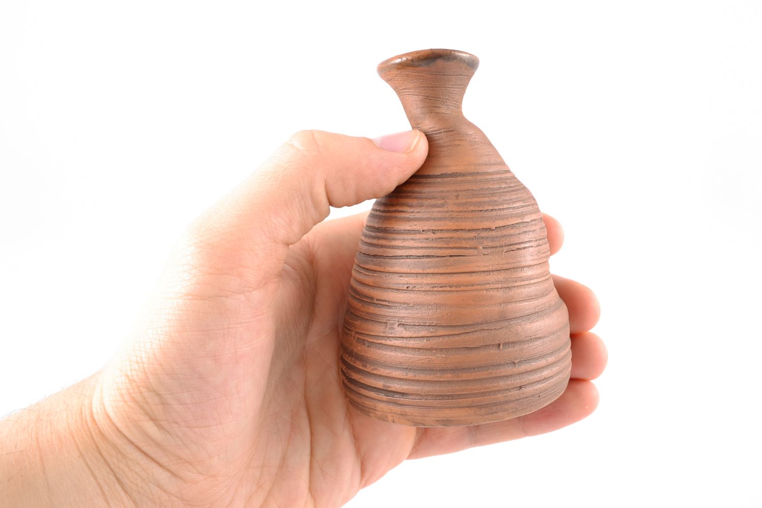Глиняная ваза маленькая в технике молочения фото 2