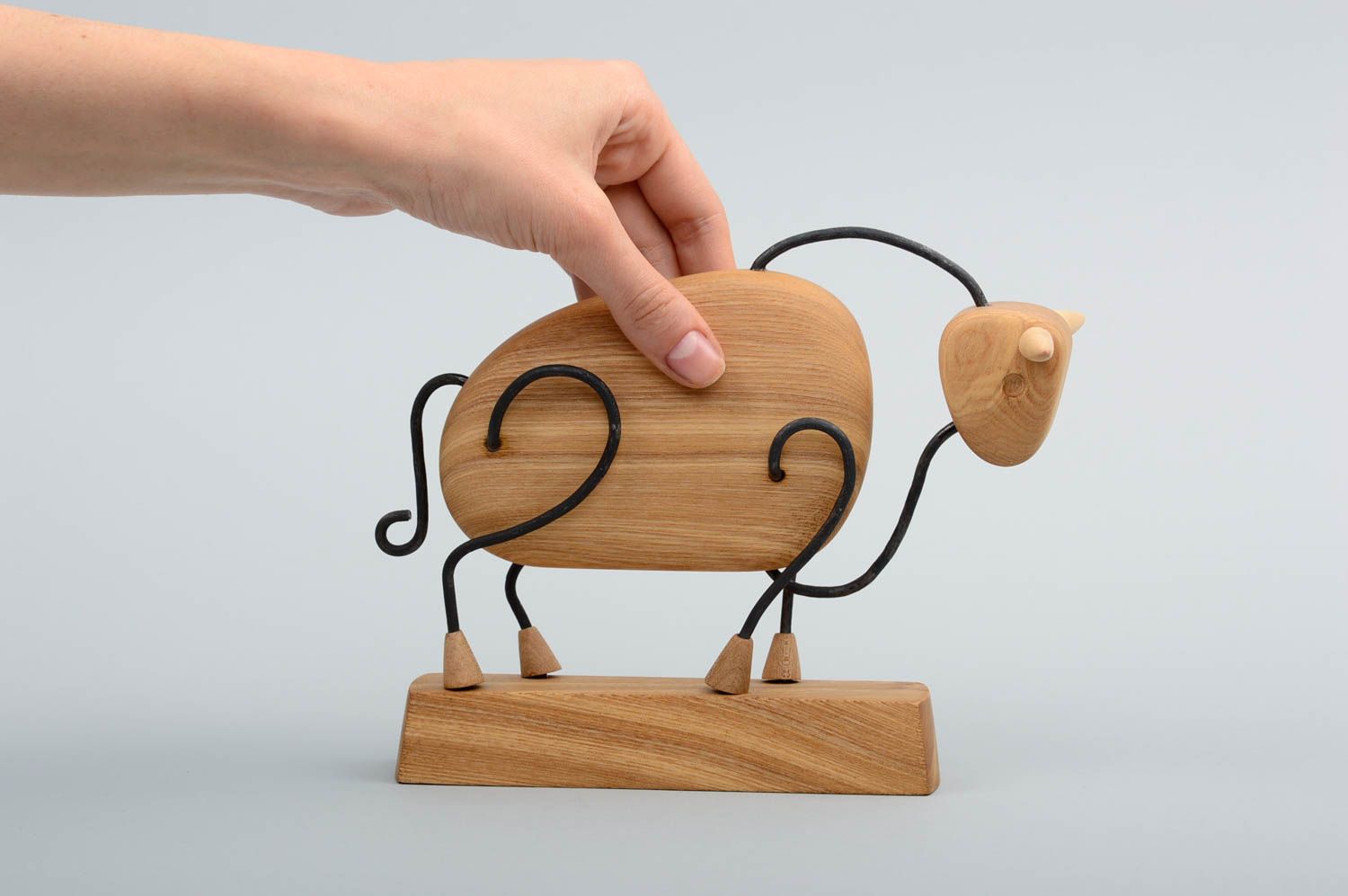 Handmade wood sculpture table decorating ideas wooden gifts animal figurines photo 5