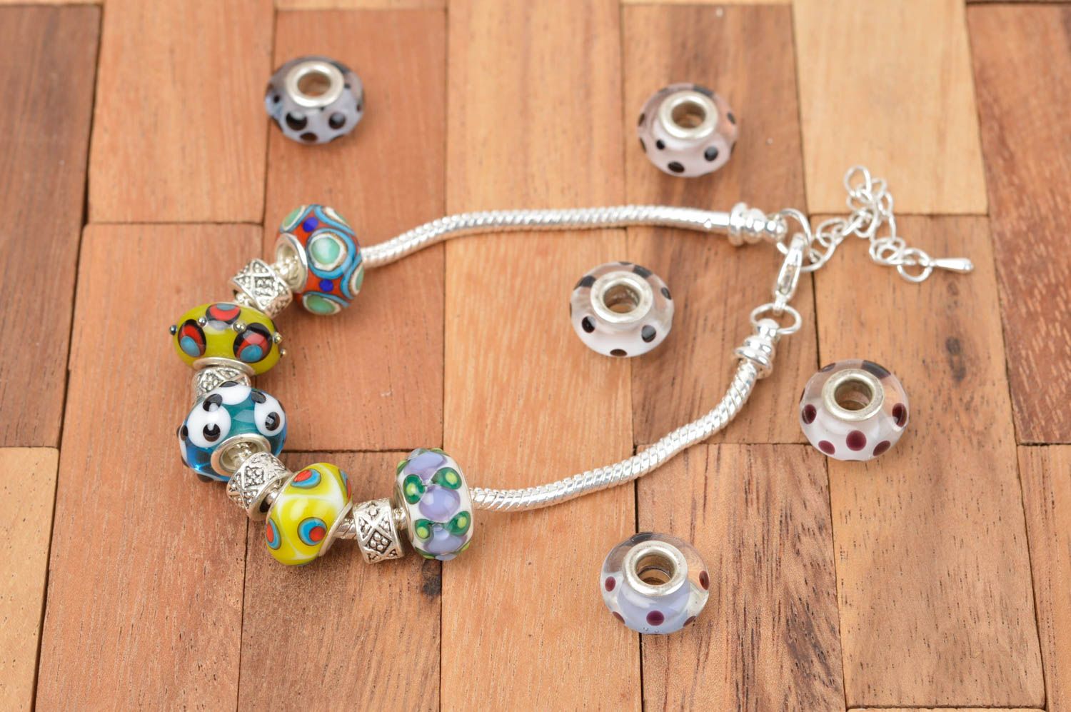 Bright handmade glass bracelet cool jewelry designs accessories for girls photo 1