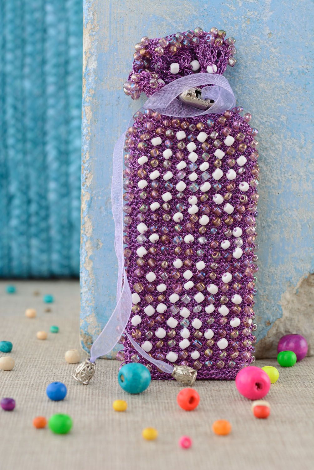 Crochet phone case with beads photo 1
