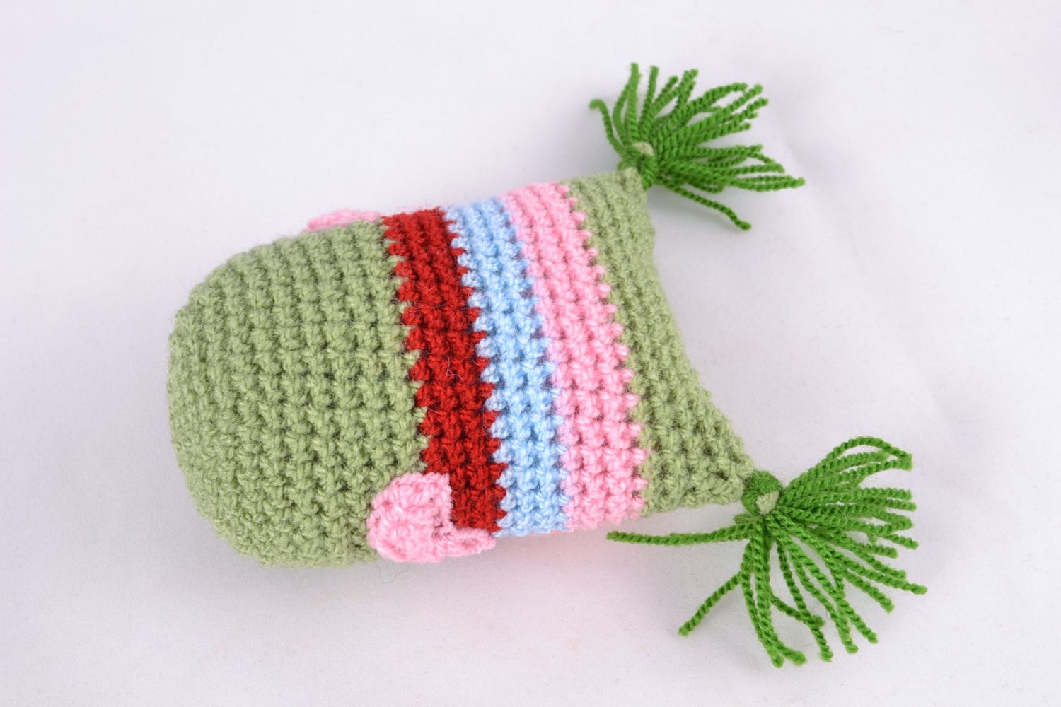 Petite peluche tricotée en forme de hibou multicolore pour enfant faite main  photo 4