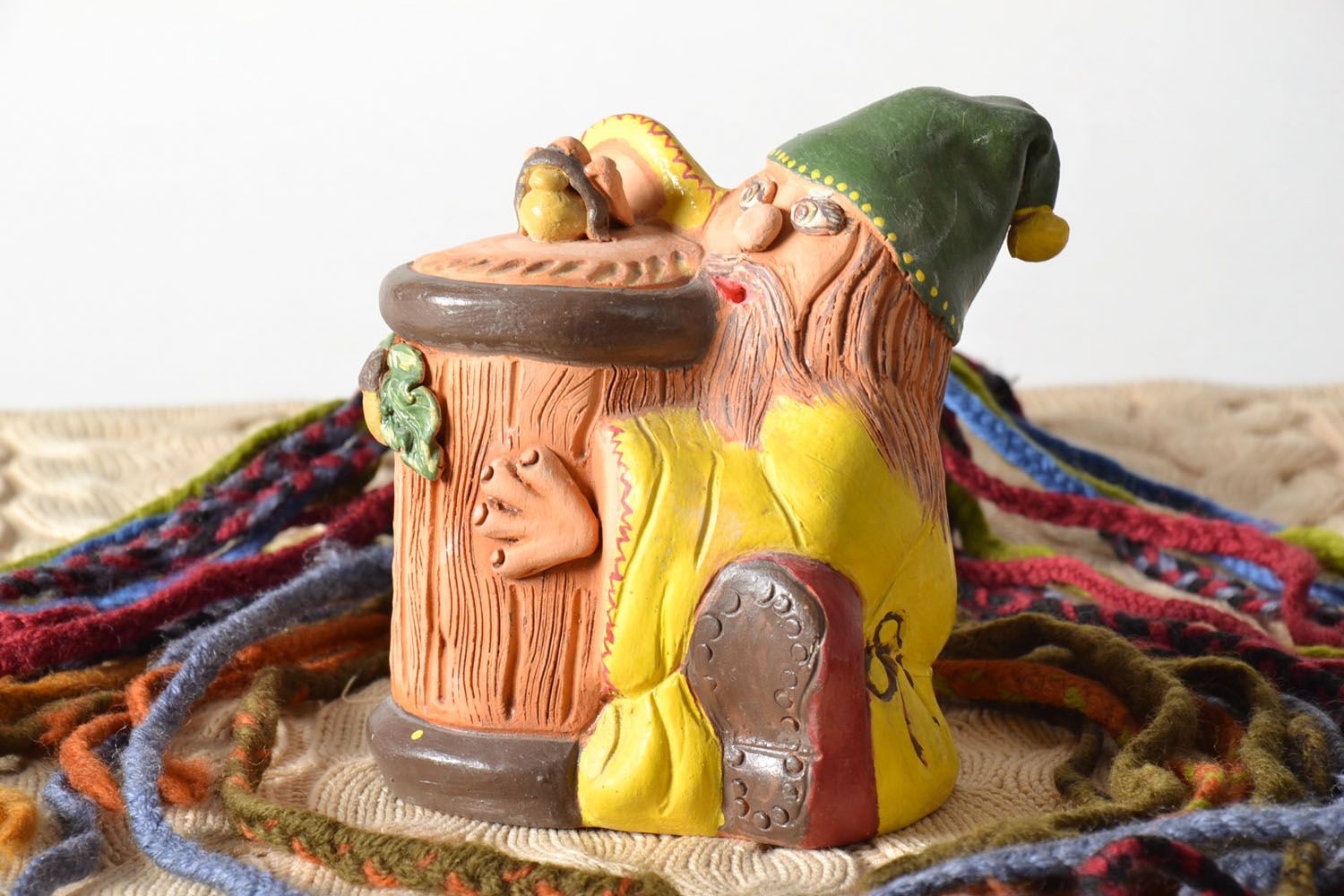 Clay money box in the shape of the wizard photo 1