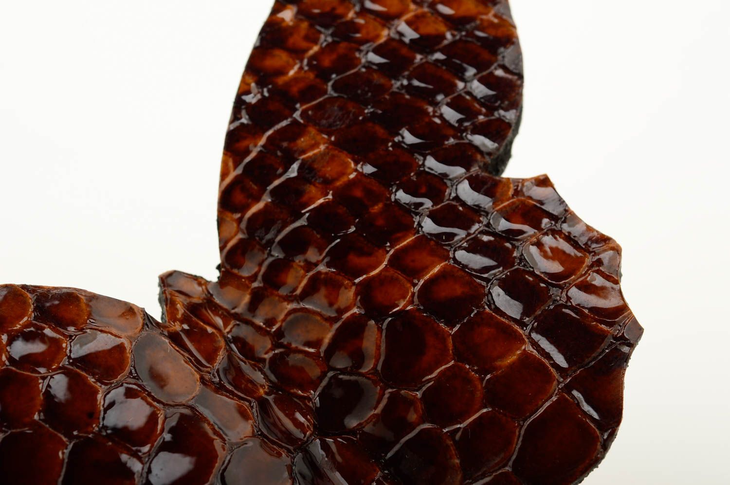 Broche insecte faite main Bijou en cuir papillon marron Cadeau pour femme photo 4