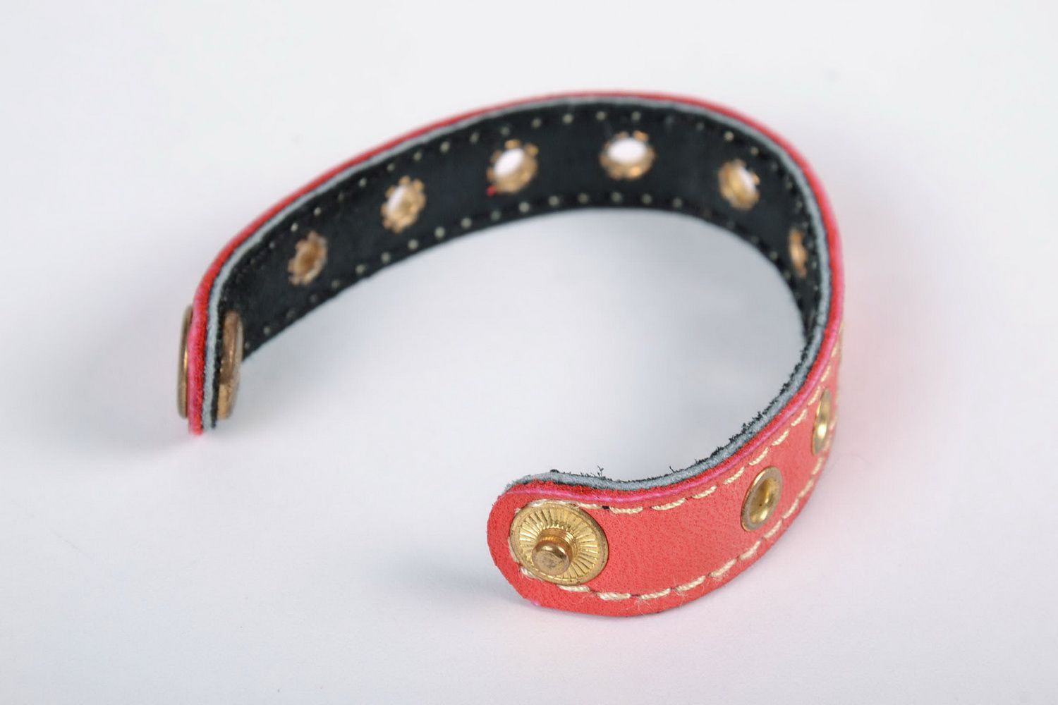 Bracelet fait main en vrai cuir avec fermoir bouton pression photo 4