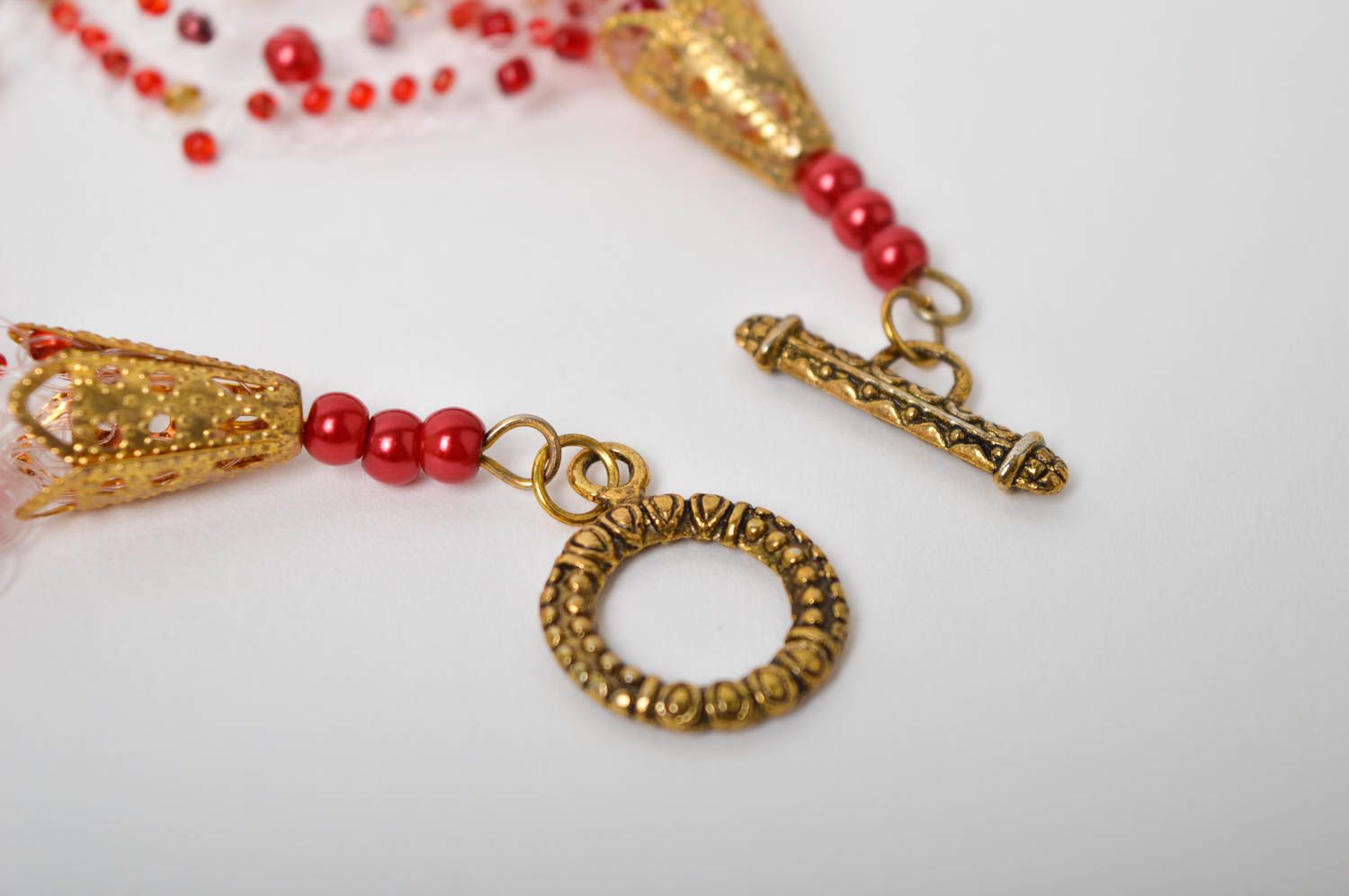 Колье из бисера украшение ручной работы ожерелье из бисера красное праздничное фото 3