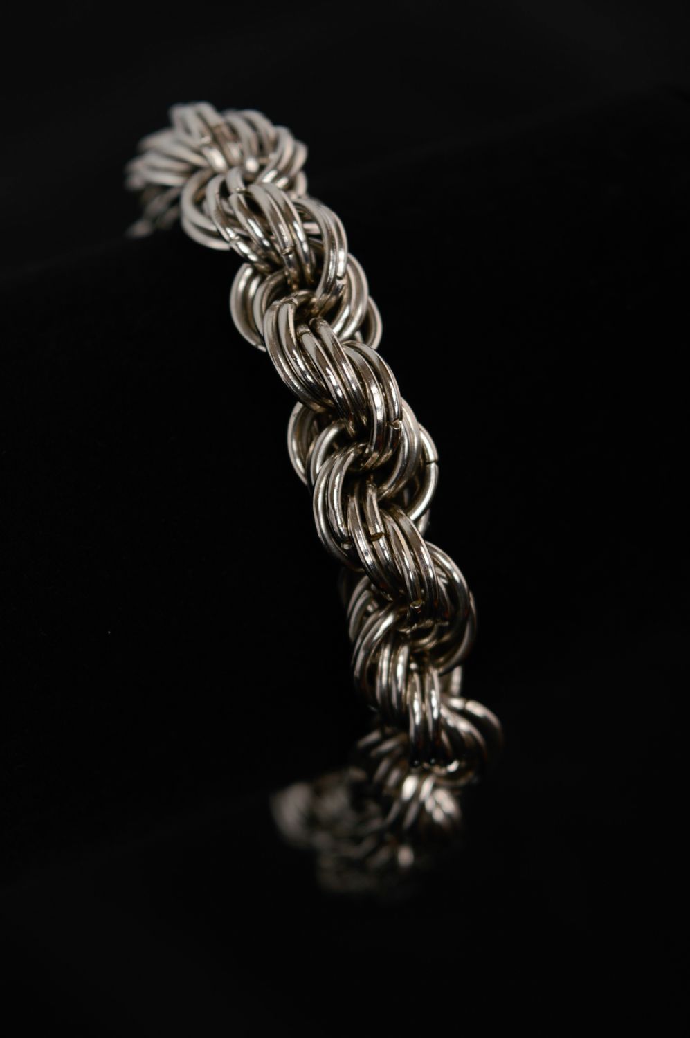 Красивый металлический браслет-кольчуга ручной работы фото 2