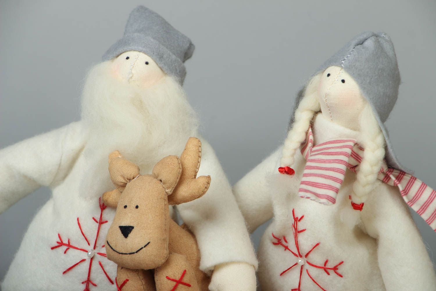 Poupées faites main Père Noël et Demoiselle des neiges  photo 2
