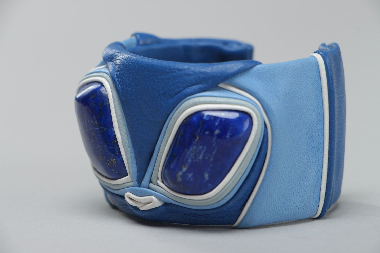 Handmade genuine leather broad wrist bracelet of blue color with lazuli stone photo 3