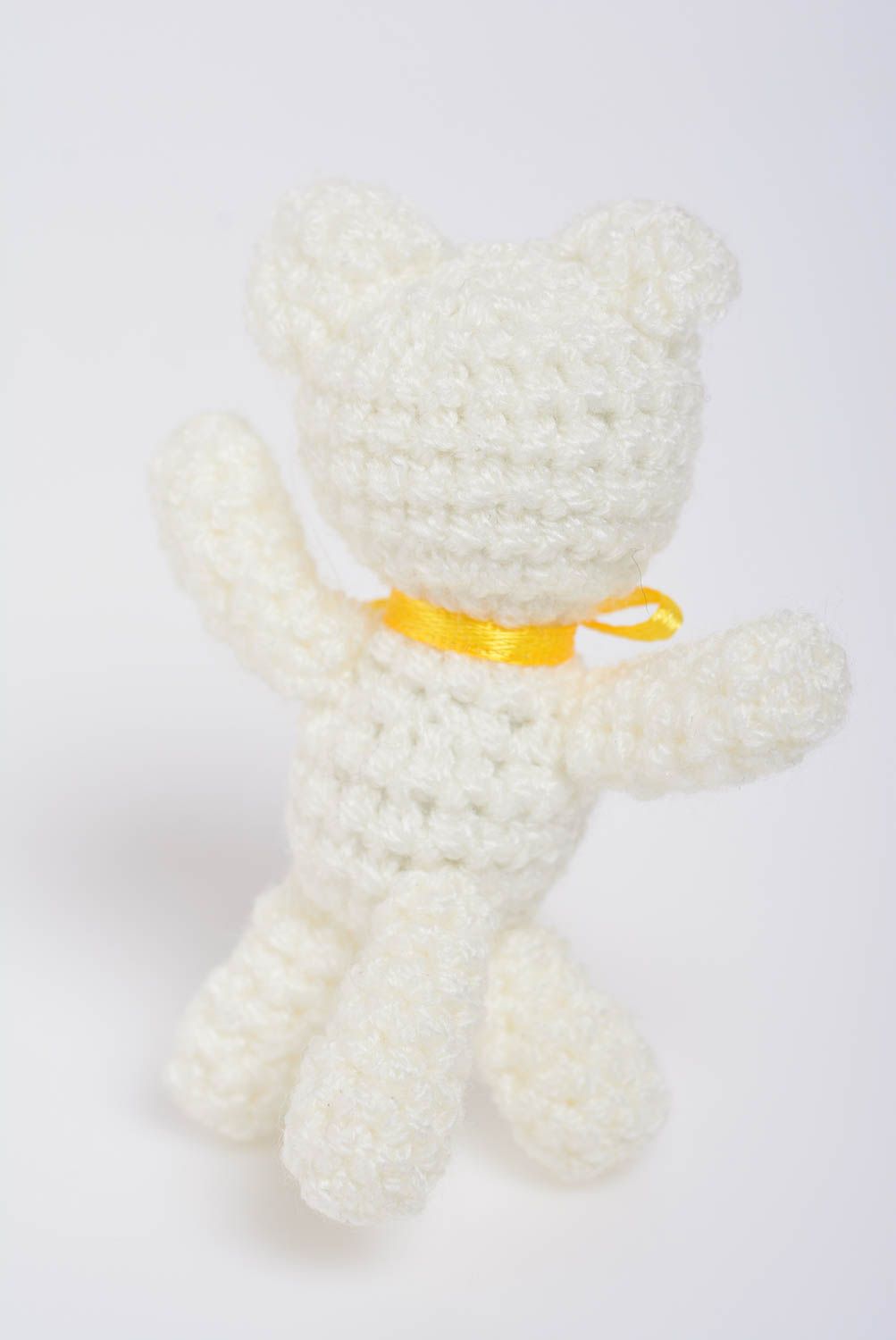 Jouet mou tricoté en acrylique au crochet fait main petit original Chat blanc photo 5