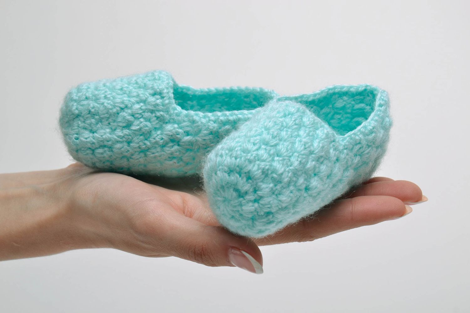 Crocheted handmade babies shoes photo 5