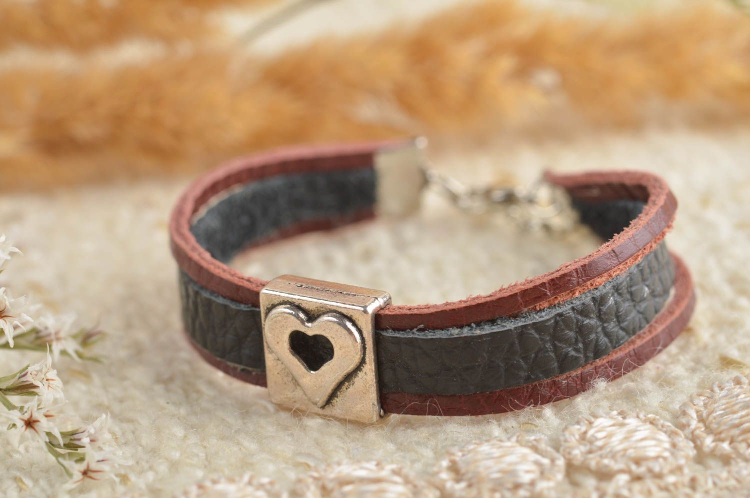 Handmade leather accessory stylish wrist bracelet designer stylish bracelet photo 1