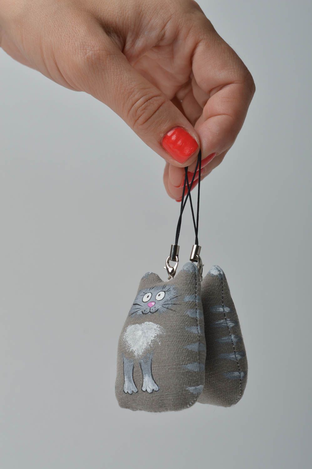 Schlüssel Anhänger handmade Katzen Schlüsselanhänger Designer Accessoires grau  foto 2