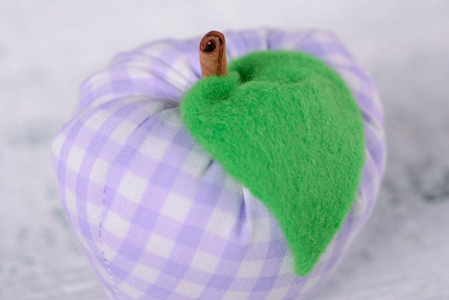 Handmade small interior soft toy apple sewn of checkered fabric with felt leaf photo 4
