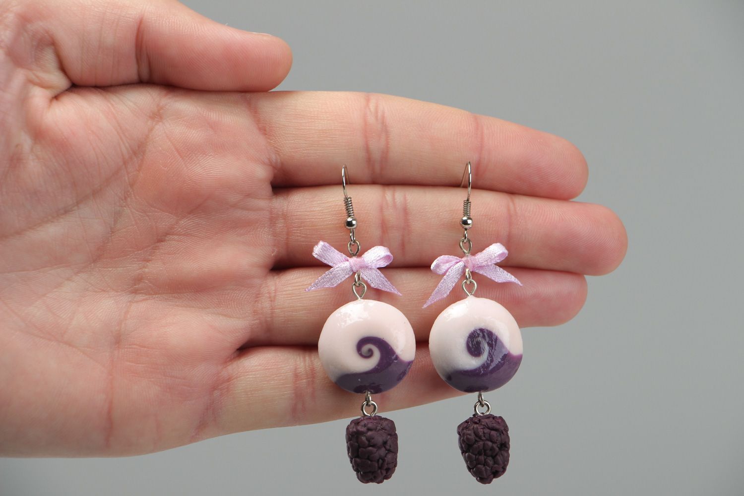 Handmade plastic dangle earrings Mulberry photo 3