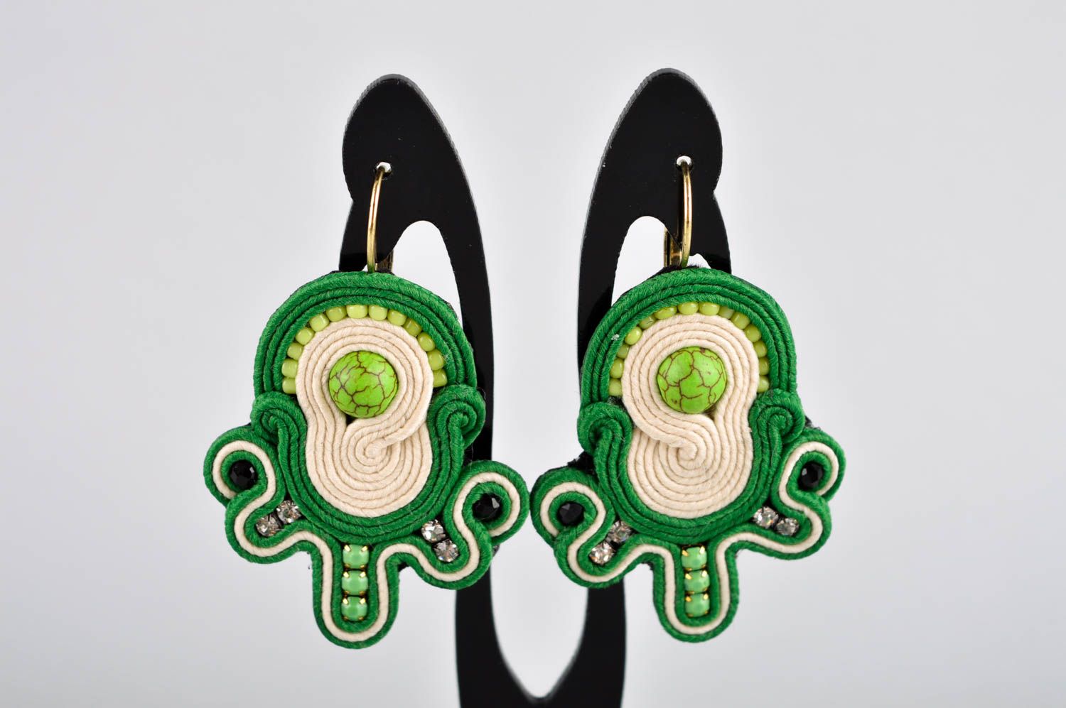 Handmade grüne Soutache Ohrringe Designer Schmuck Accessoire für Frauen  foto 2