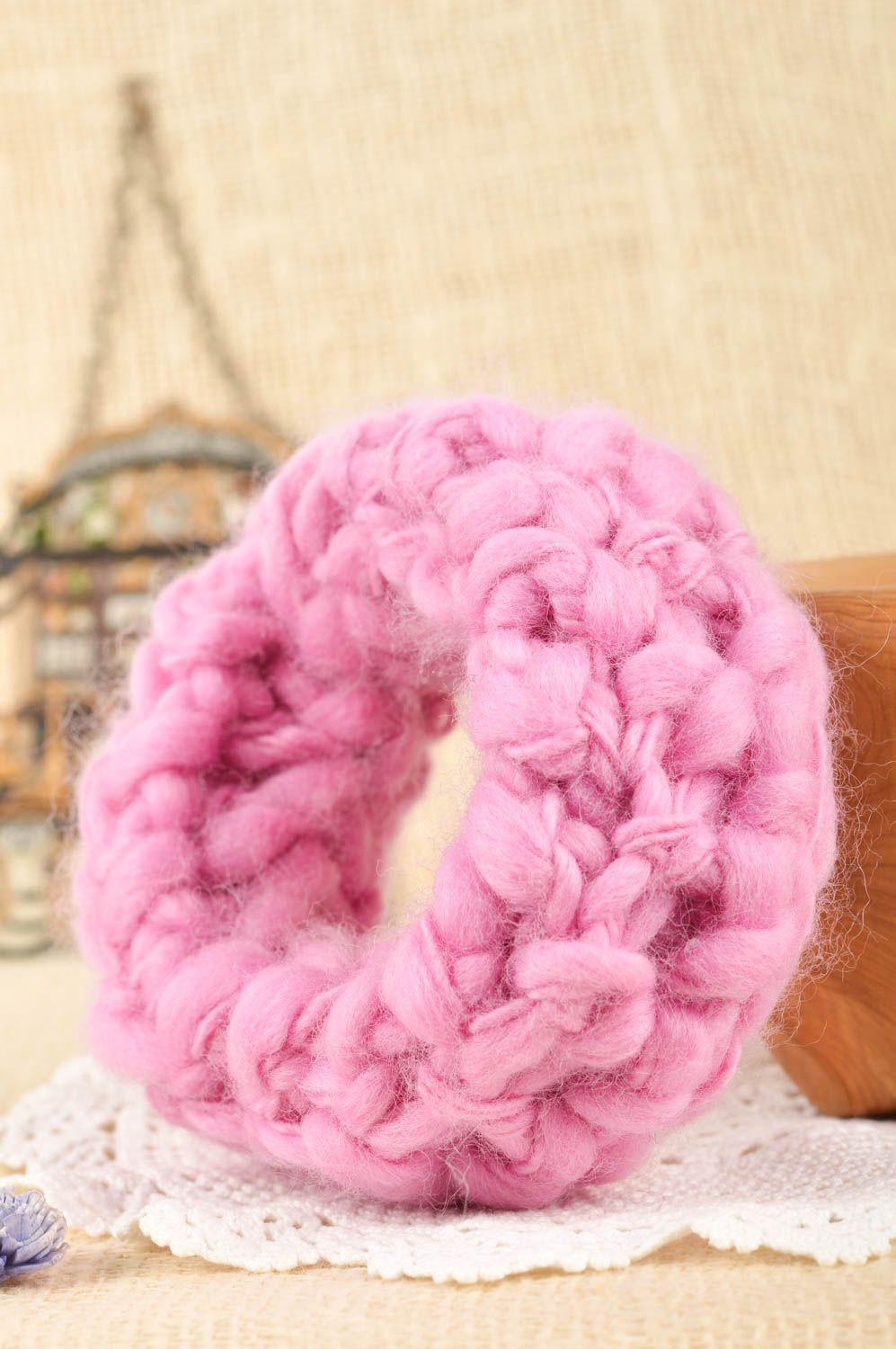 Bracelet laine Bijou fait main rose grand tricoté beau Accessoire femme photo 1