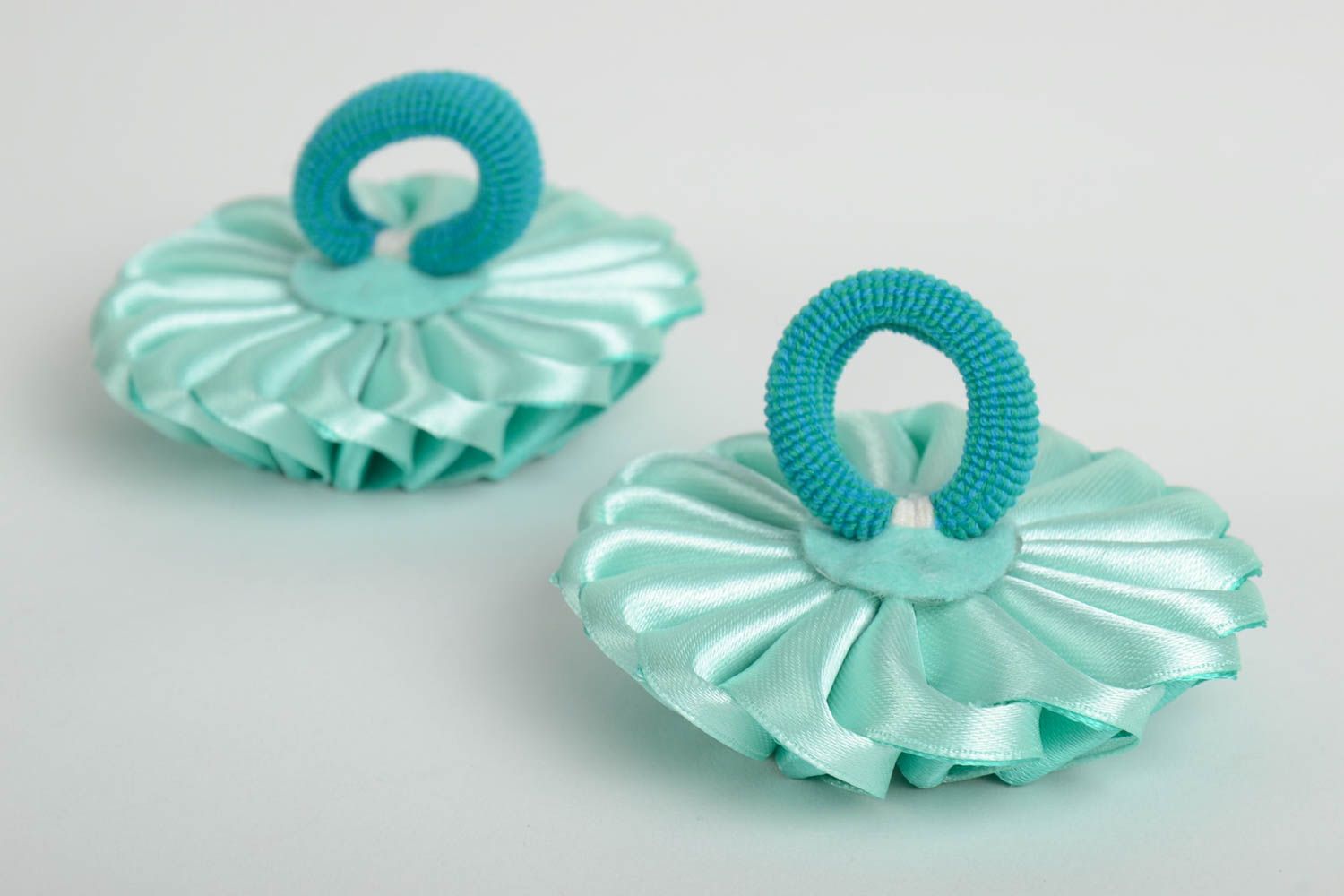 Set of 2 handmade designer elastic hair bands with mint-colored kanzashi flowers photo 2