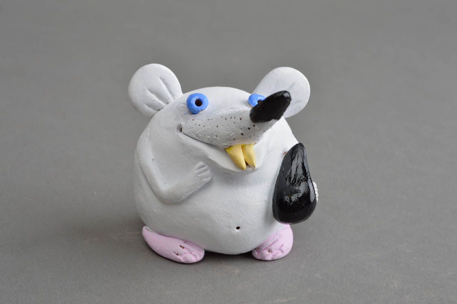 Handmade Statuette aus Ton lustige Maus in Weiß schön interessant für Dekor toll foto 2