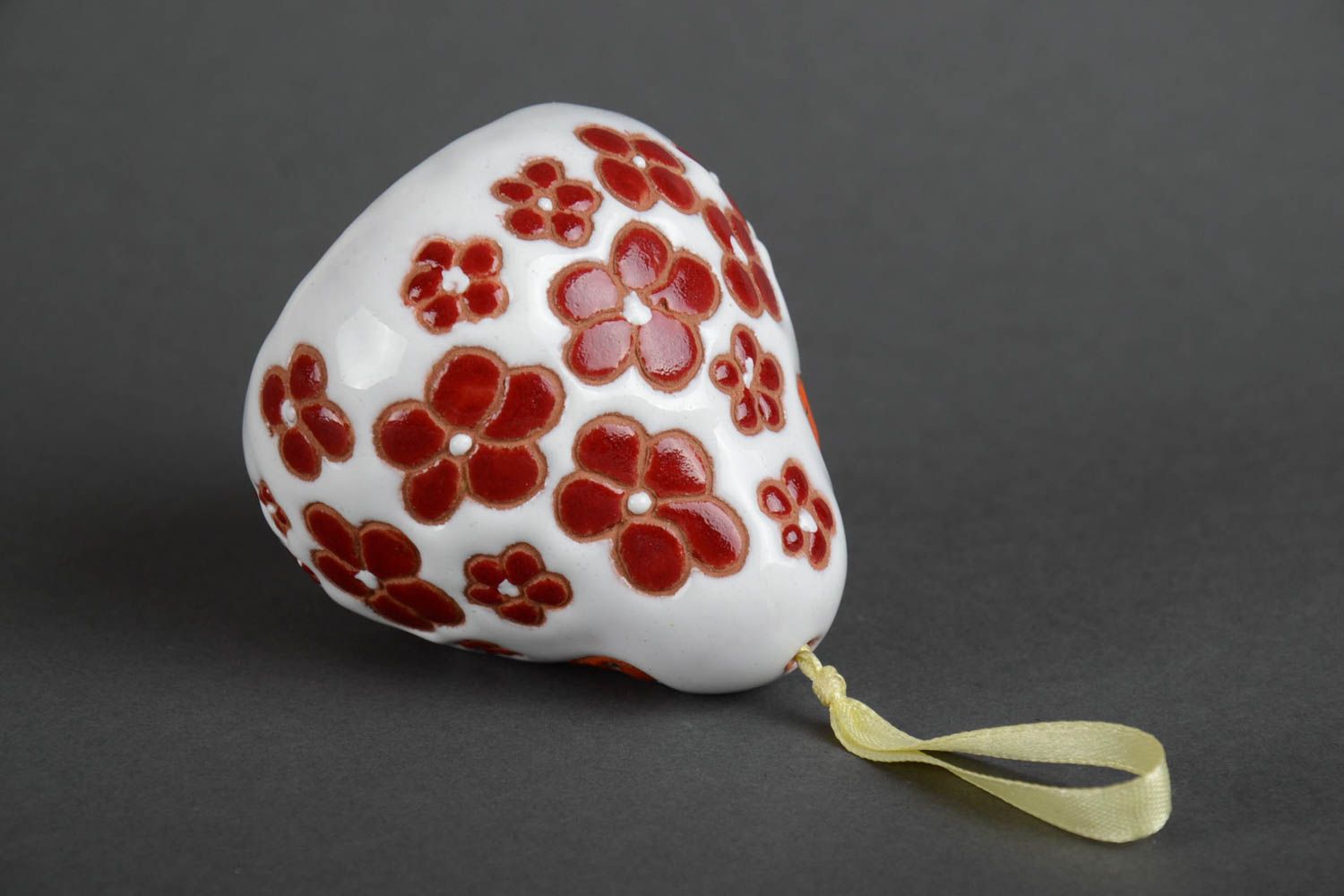 Clochette céramique peinte de glaçure et émail faite main papillon et fleurs photo 4