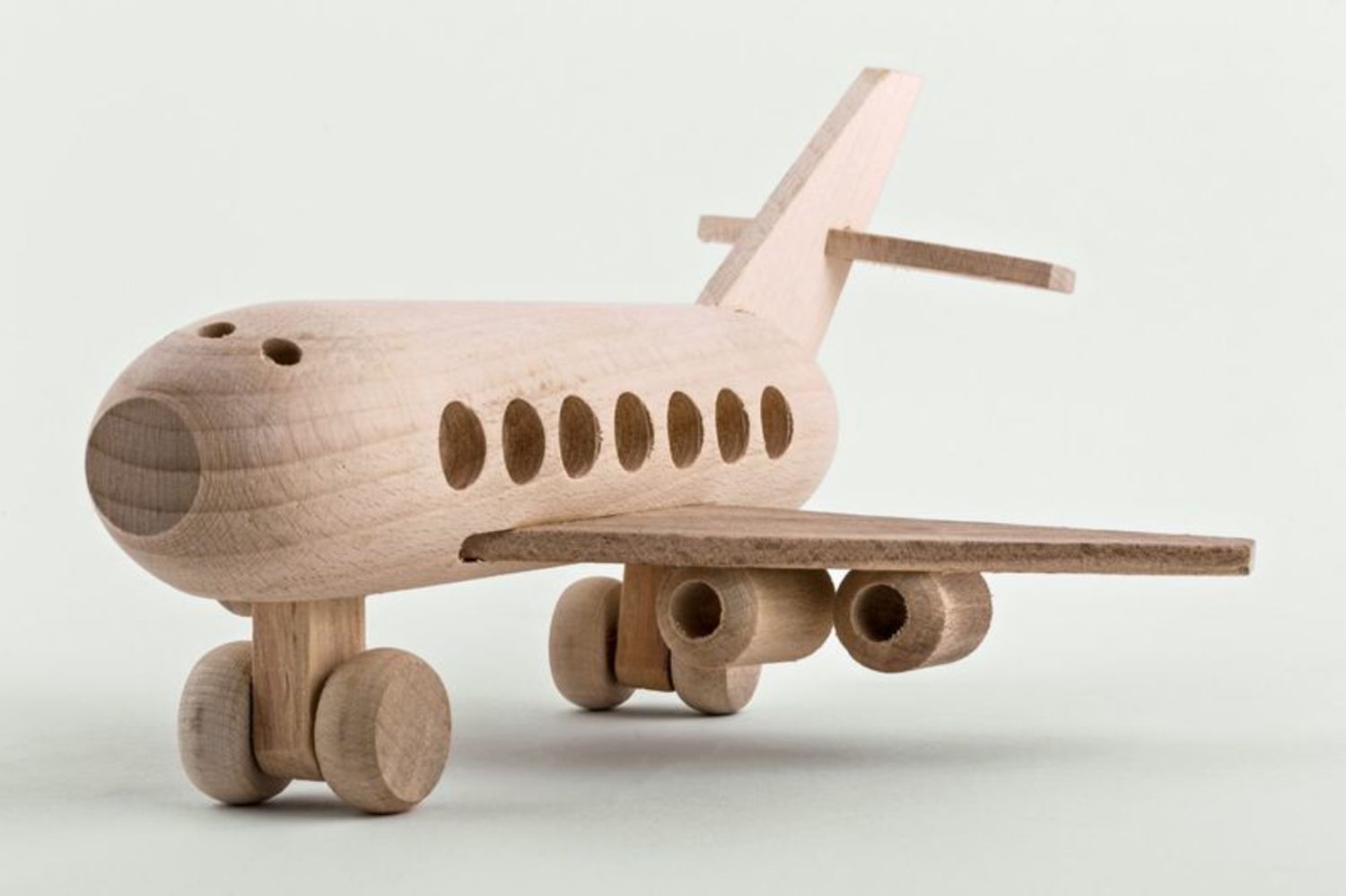 Деревянная игрушка Самолет фото 4