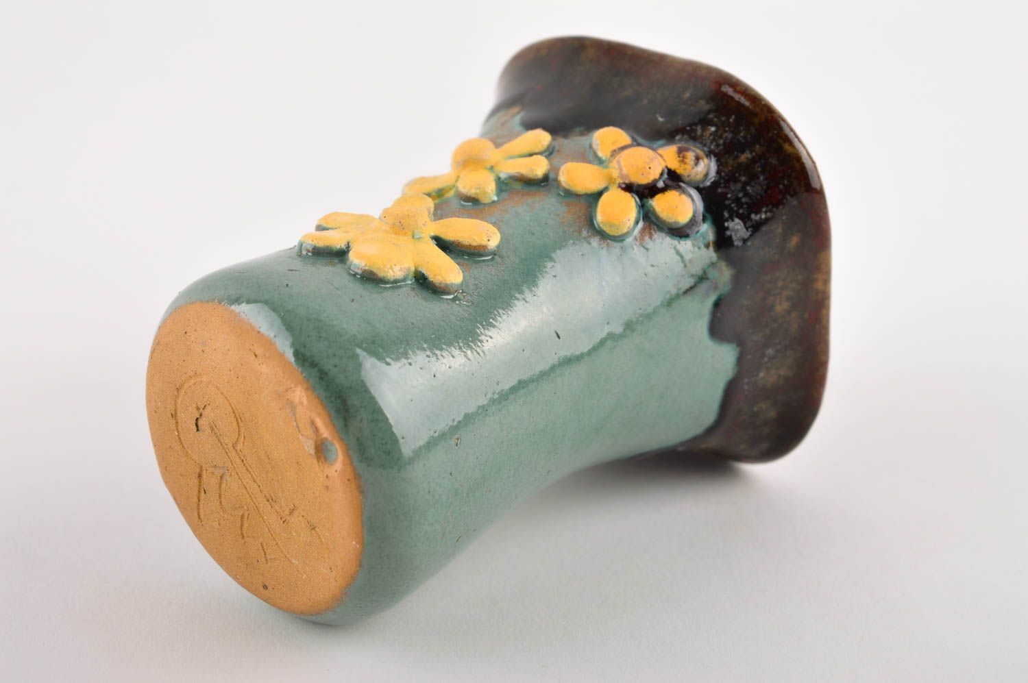 5 oz ceramic glazed handmade flower vase in green and brown color with yellow flowers photo 3