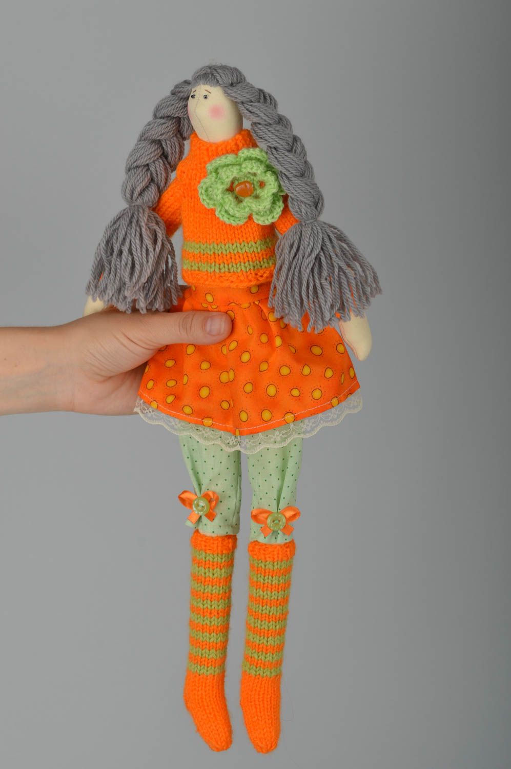 Grande poupée Jouet en tissu de coton fait main Fille en orange Cadeau enfant photo 3