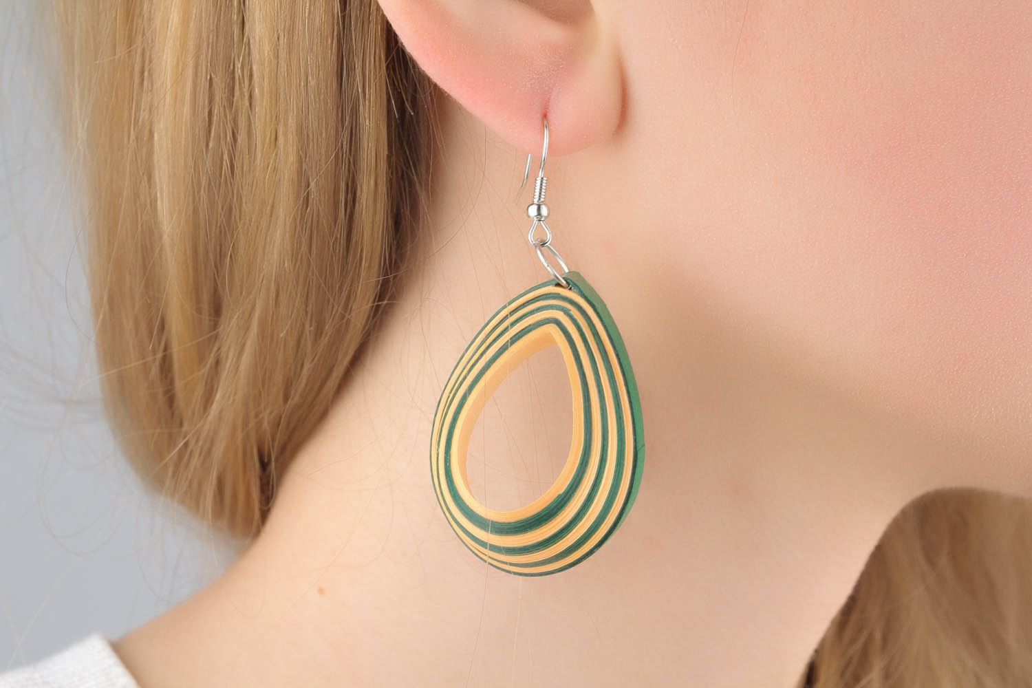 Striped paper earrings photo 1