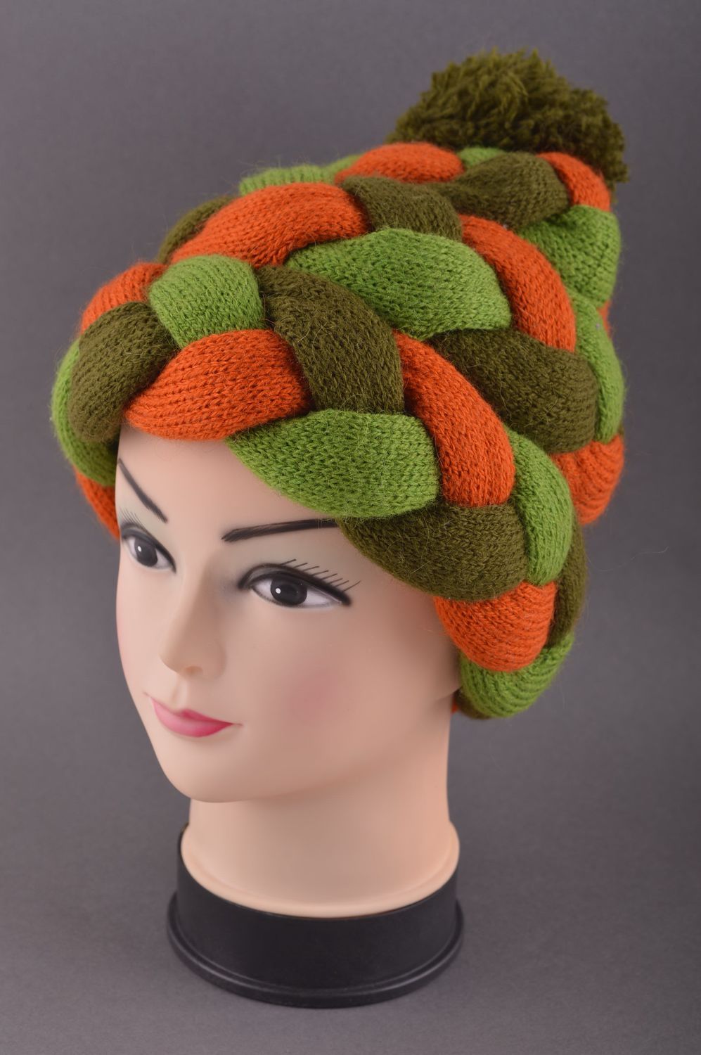 Bonnet tricoté fait main Bonnet original vert-orange pompon Accessoire femme photo 1
