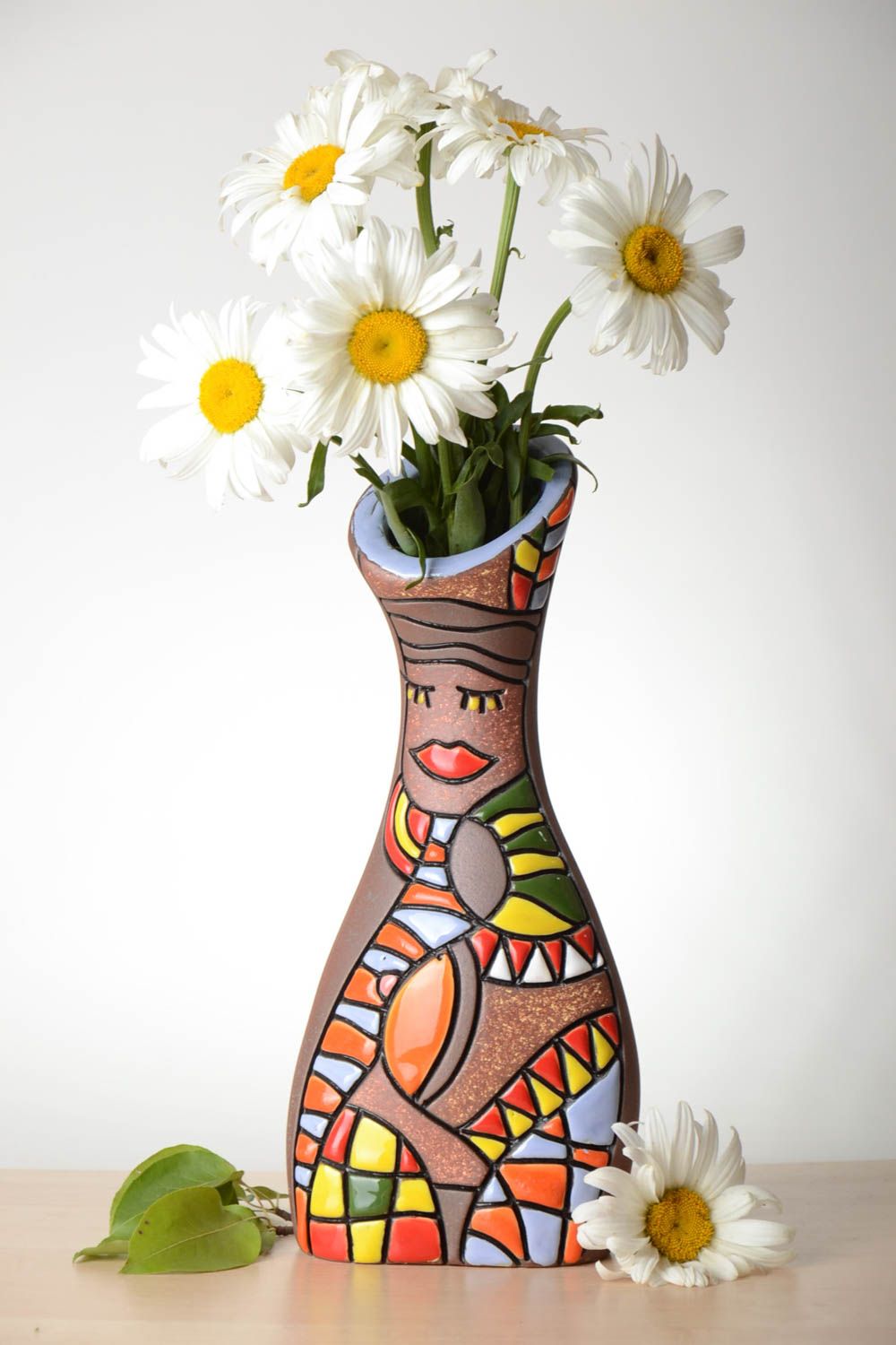Vase argile fait main Déco maison avec ornements Cadeau original marron photo 1