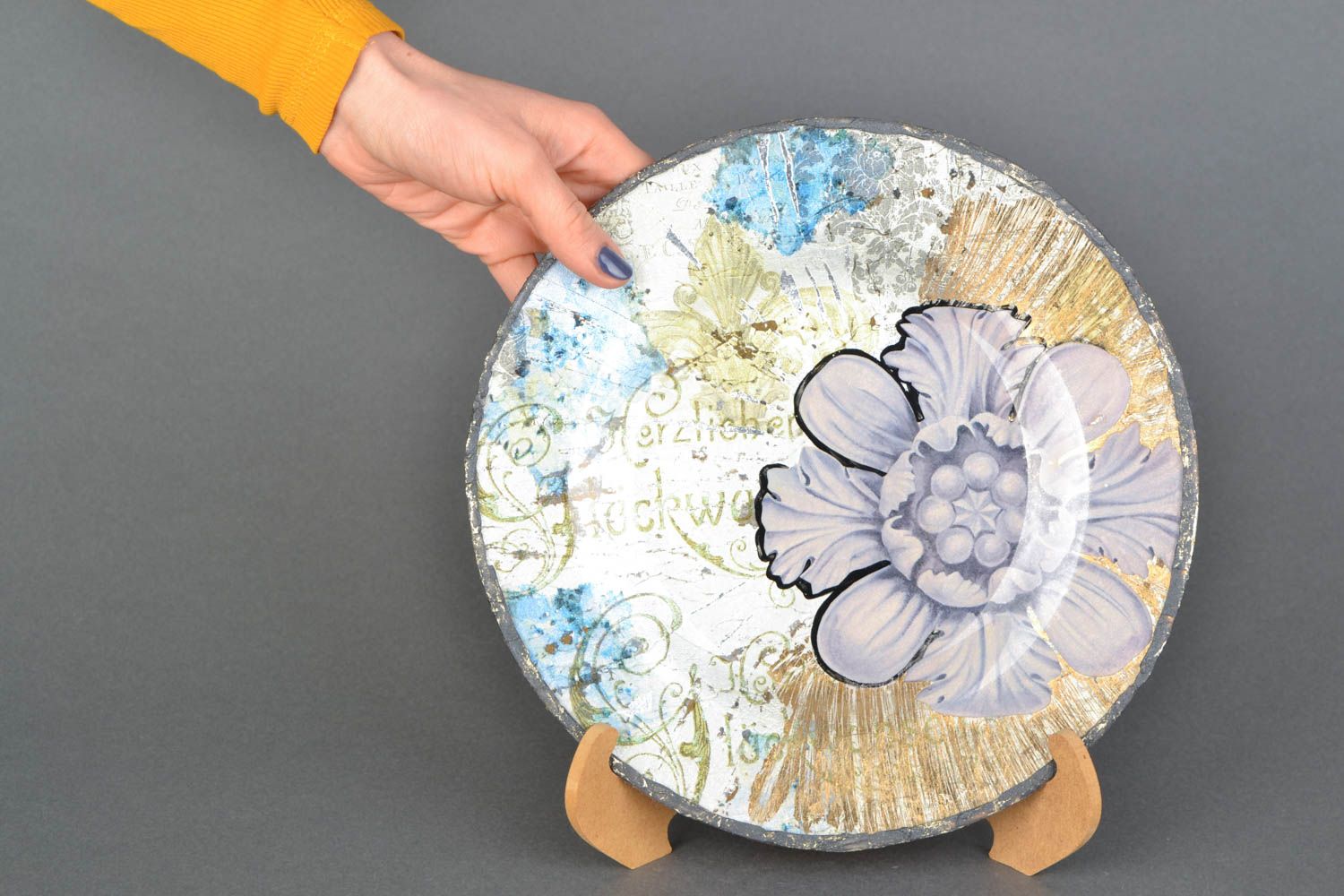 Декоративная тарелка декупаж Дивный цветок фото 2