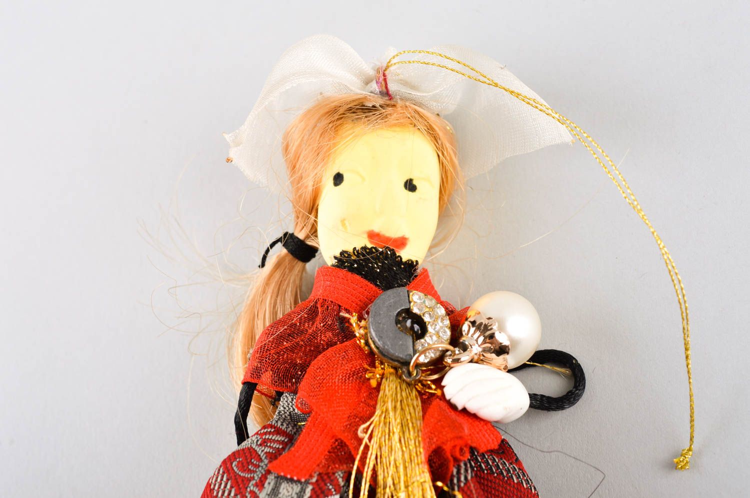 Bambola bella in stoffa fatta a mano pupazzo tessile originale decoro casa foto 3