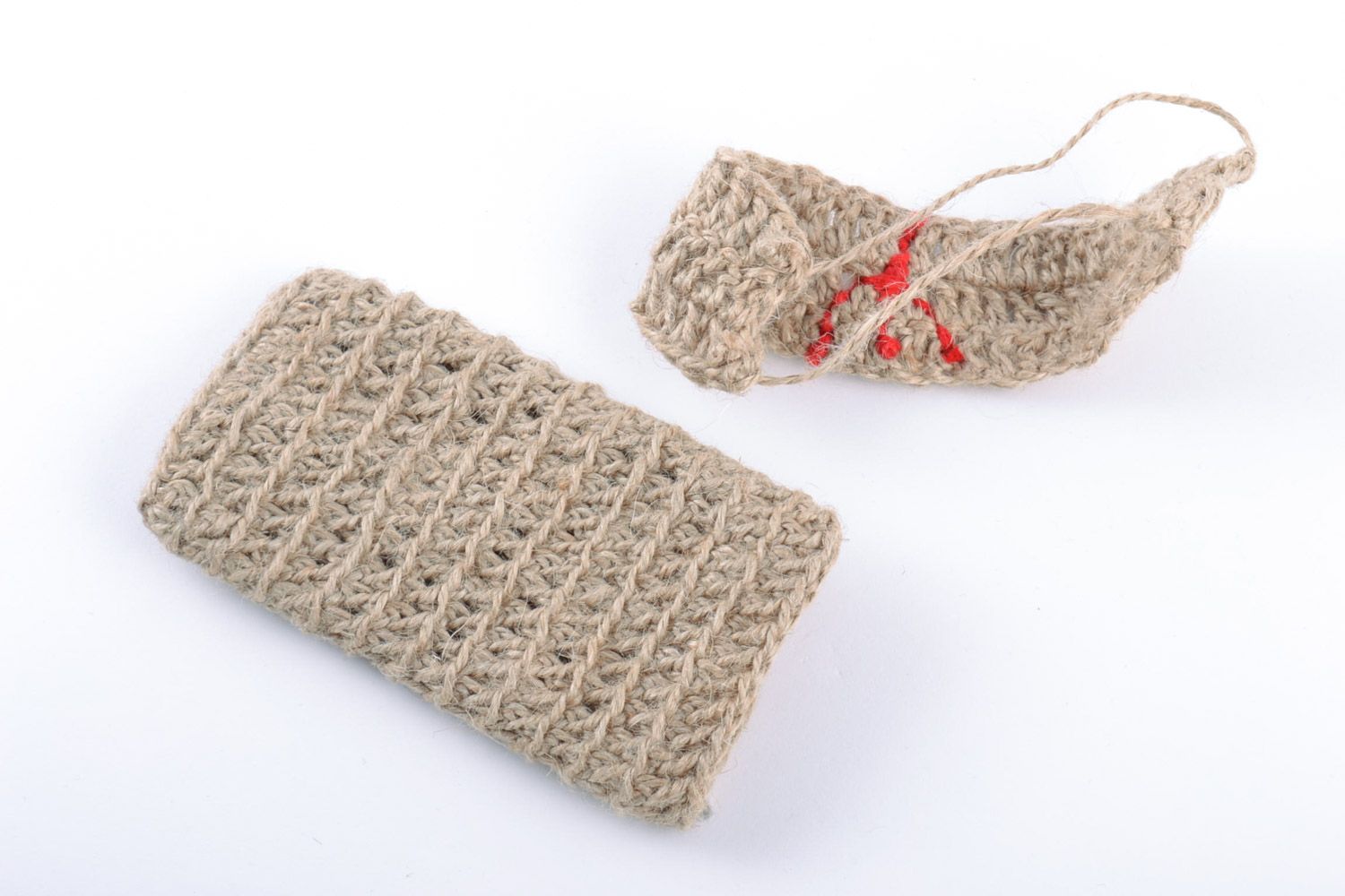 Set of handmade crochet accessories with runes 2 pieces designer bracelet and phone case photo 5