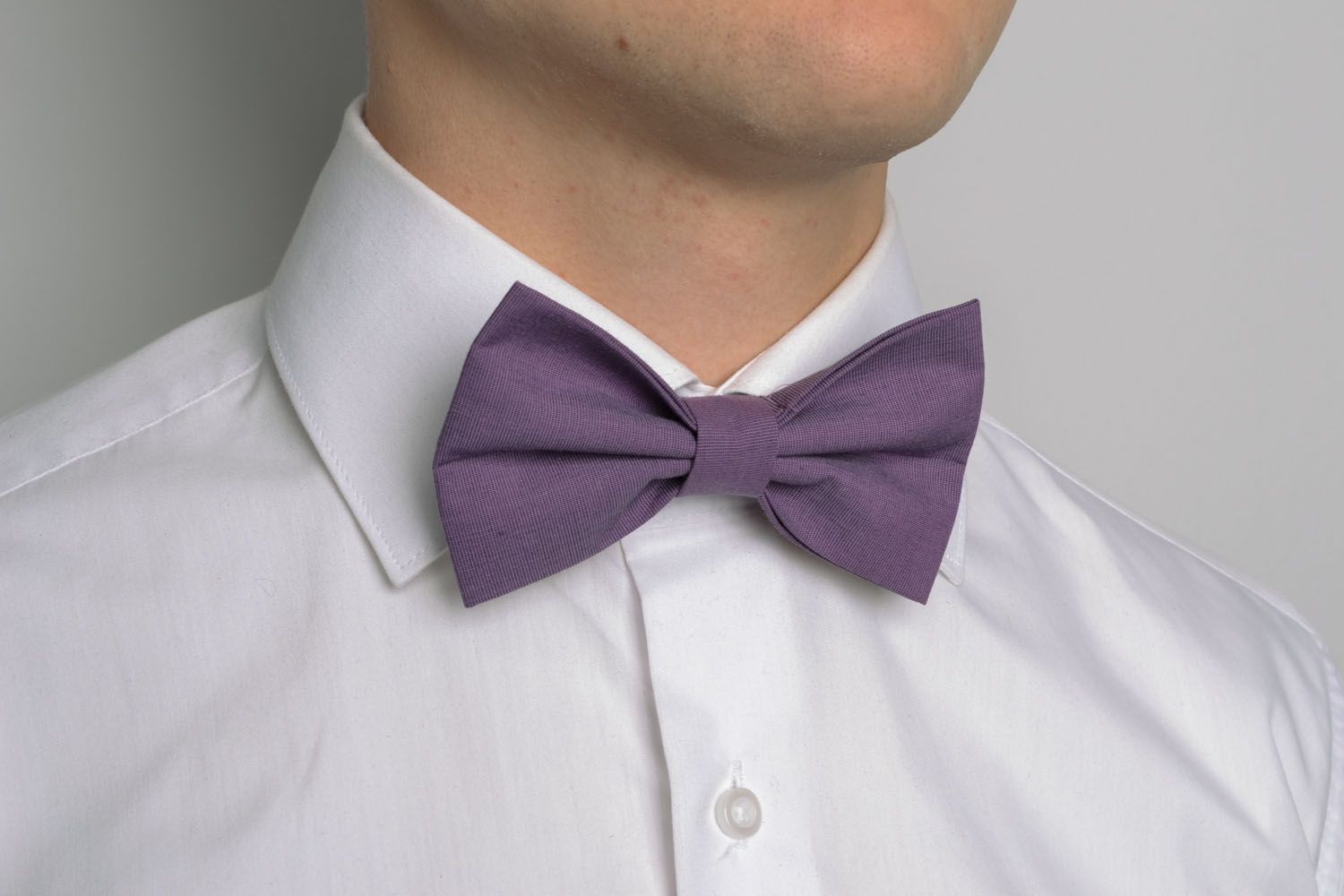 Lavender fabric bow tie photo 1
