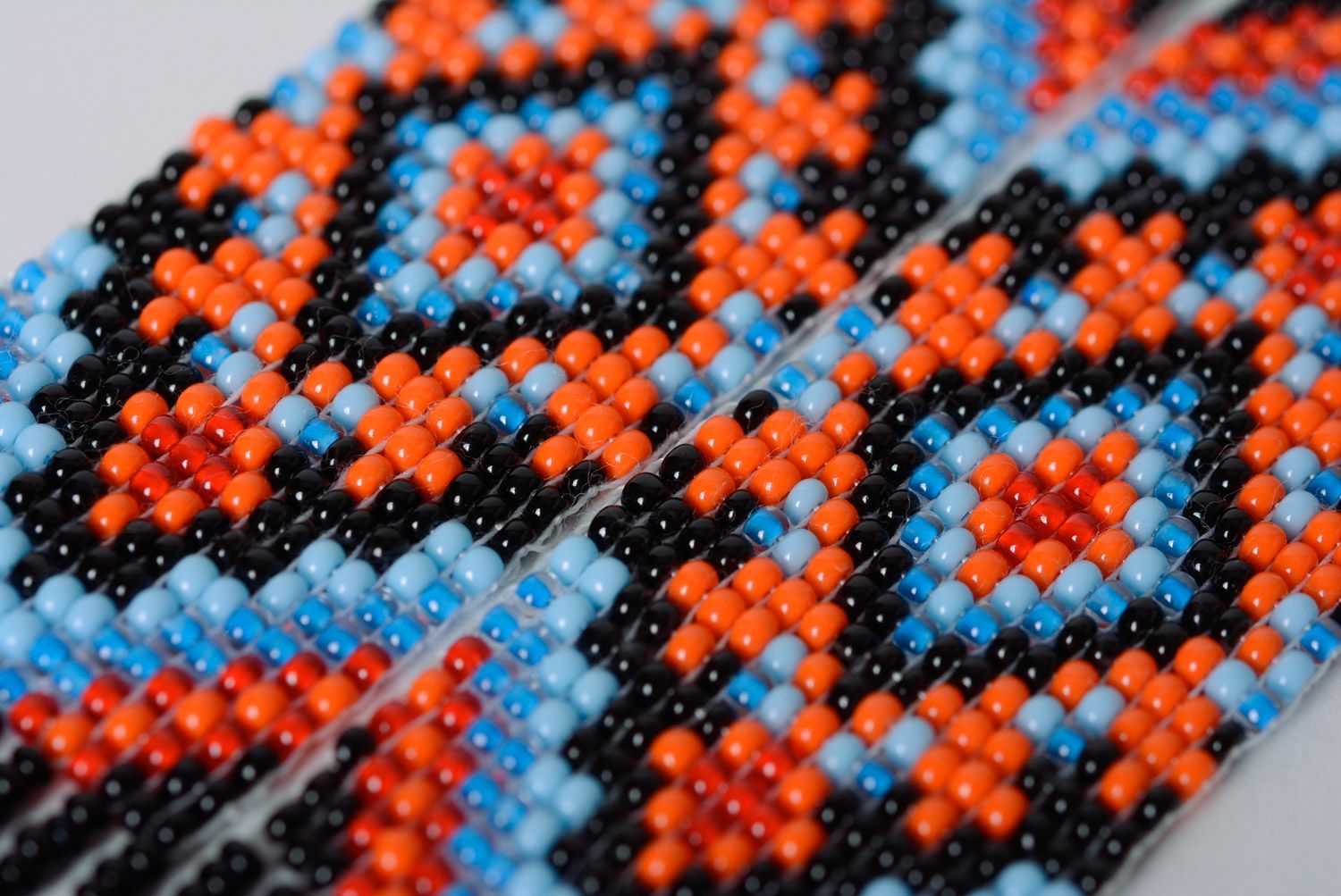 Collier en perles de rocaille orange bleu noir de style ethnique fait main photo 5