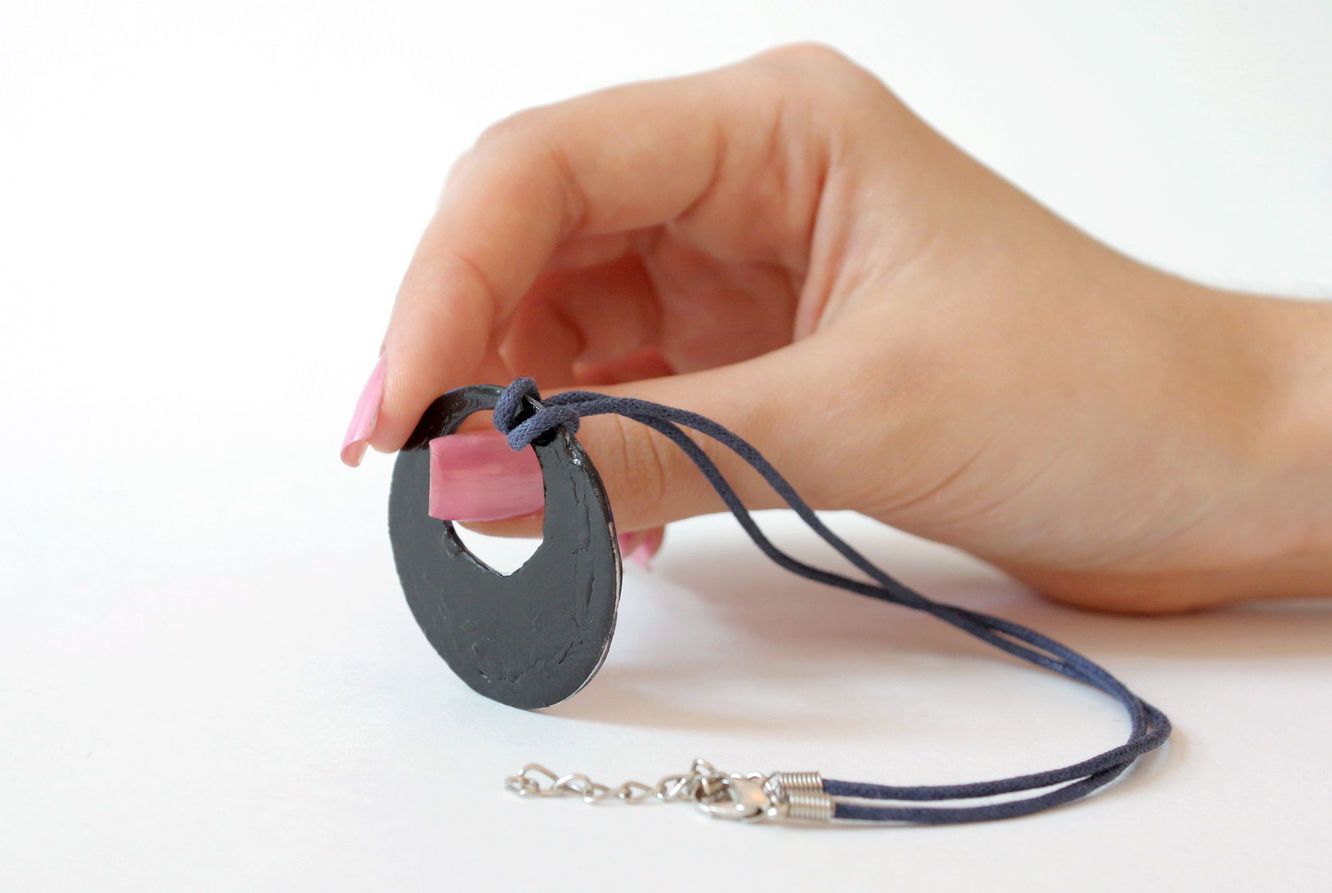 Damen Anhänger handgemachter Schmuck Accessoire für Frauen aus Polymer Ton foto 5