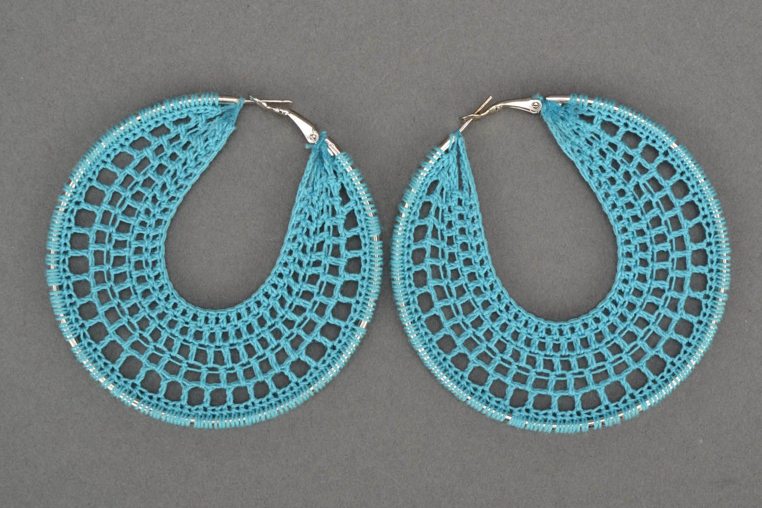 Round crocheted earrings Turquoise photo 3