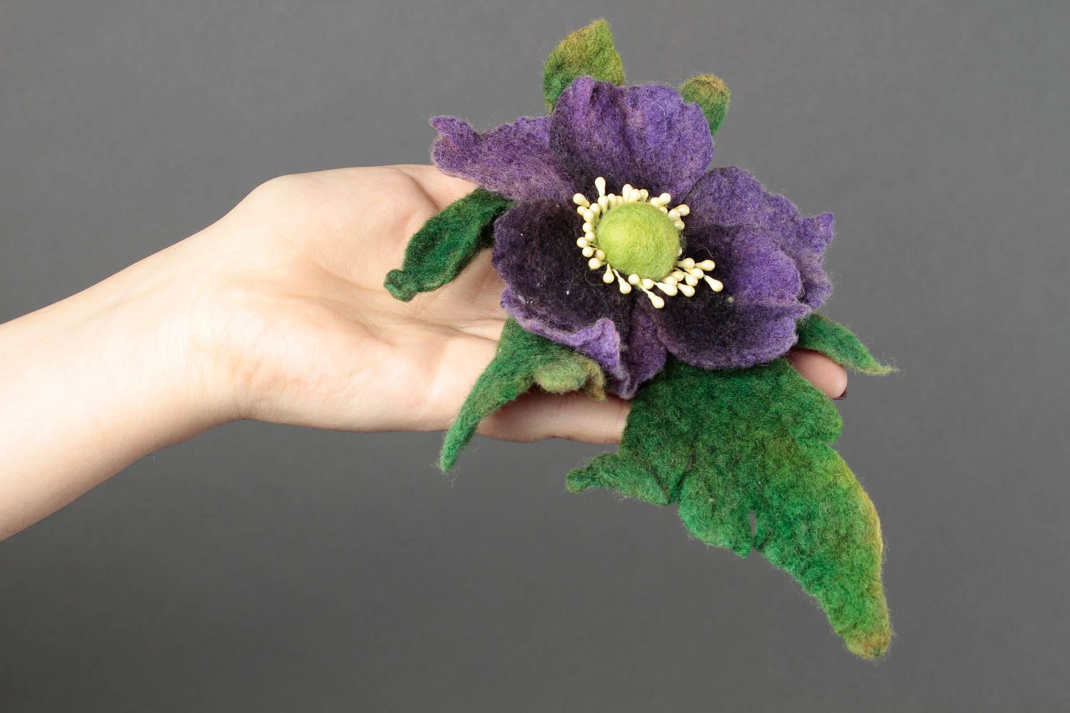Handmade Haar Spange Brosche Blume gefilzter Schmuck Accessoire für Frauen schön foto 2