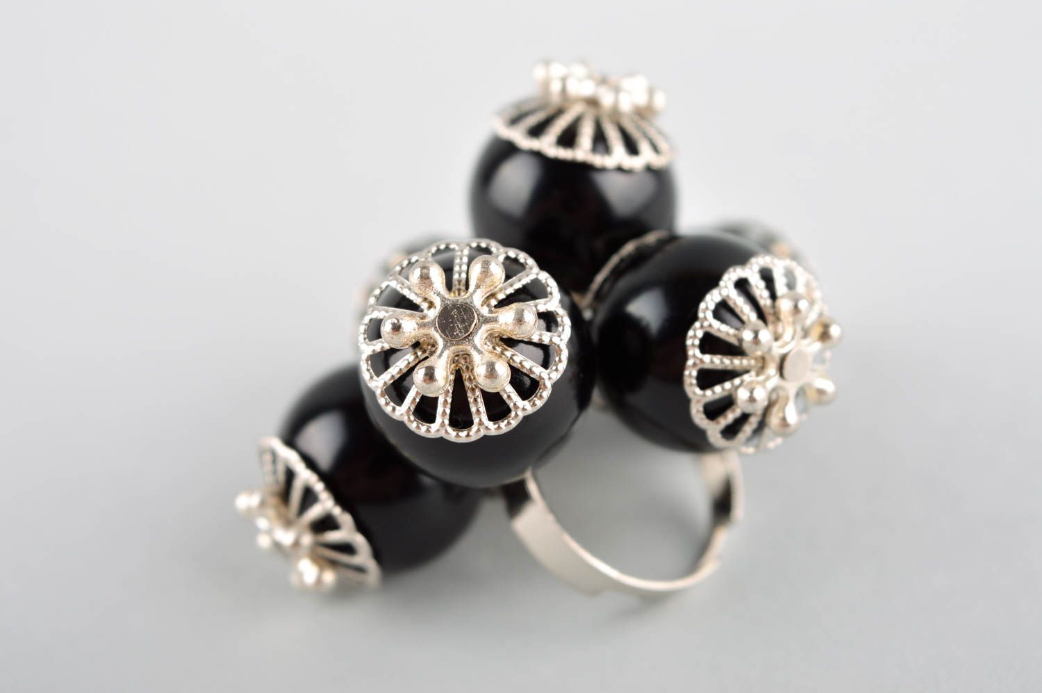 Bague verre Bijou fait main Accessoire femme design noir perles métal boules photo 3