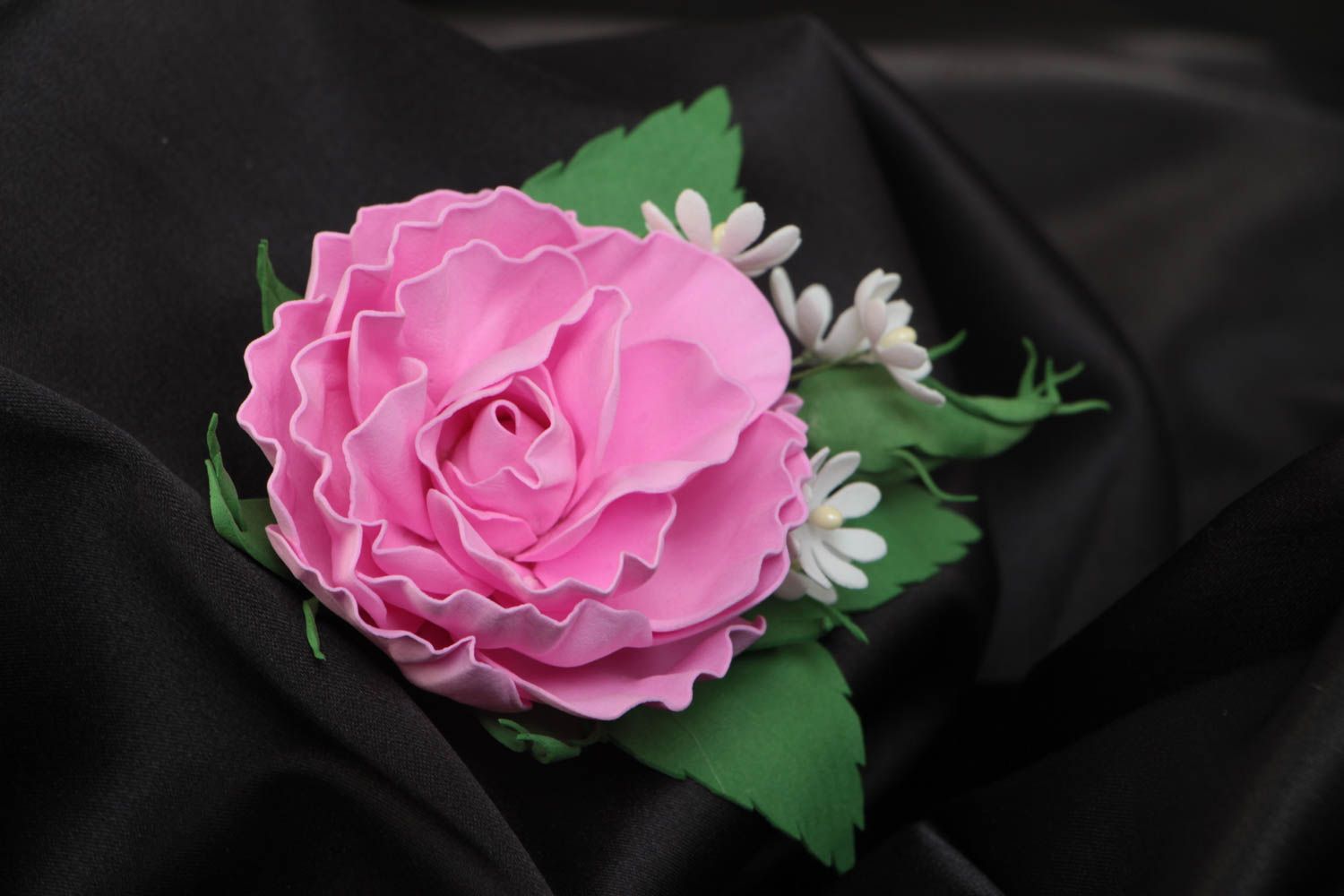 Брошь-заколка из фоамирана ручной работы авторская красивая Роза и ромашки фото 1