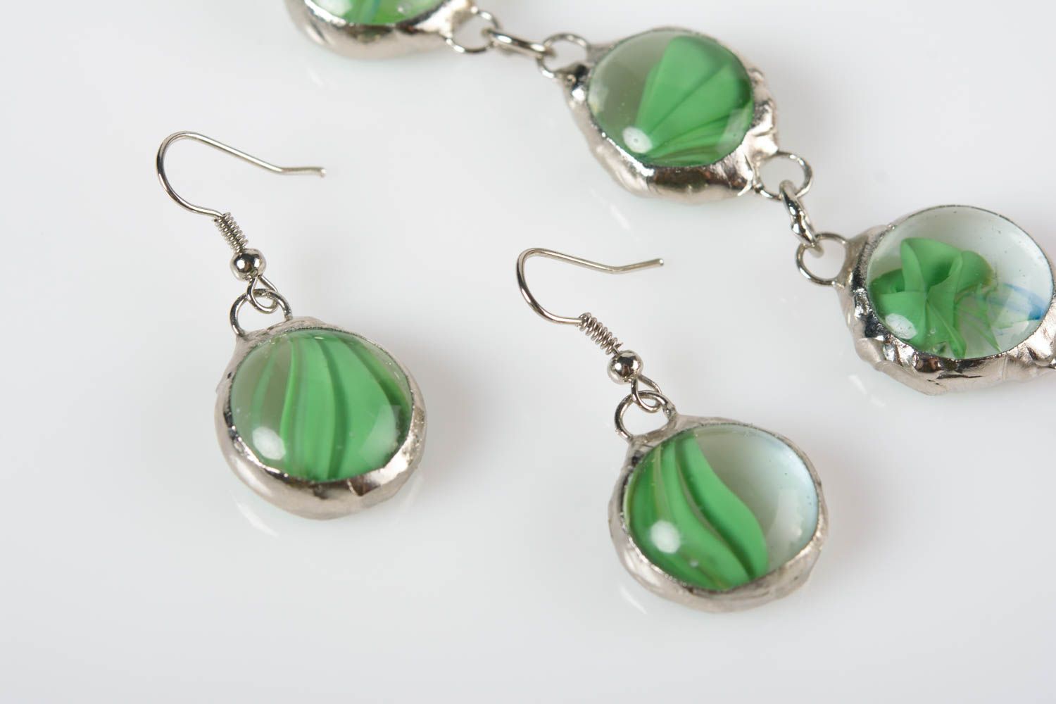 Handmade green glass and metal designer jewelry set wrist bracelet and earrings photo 4