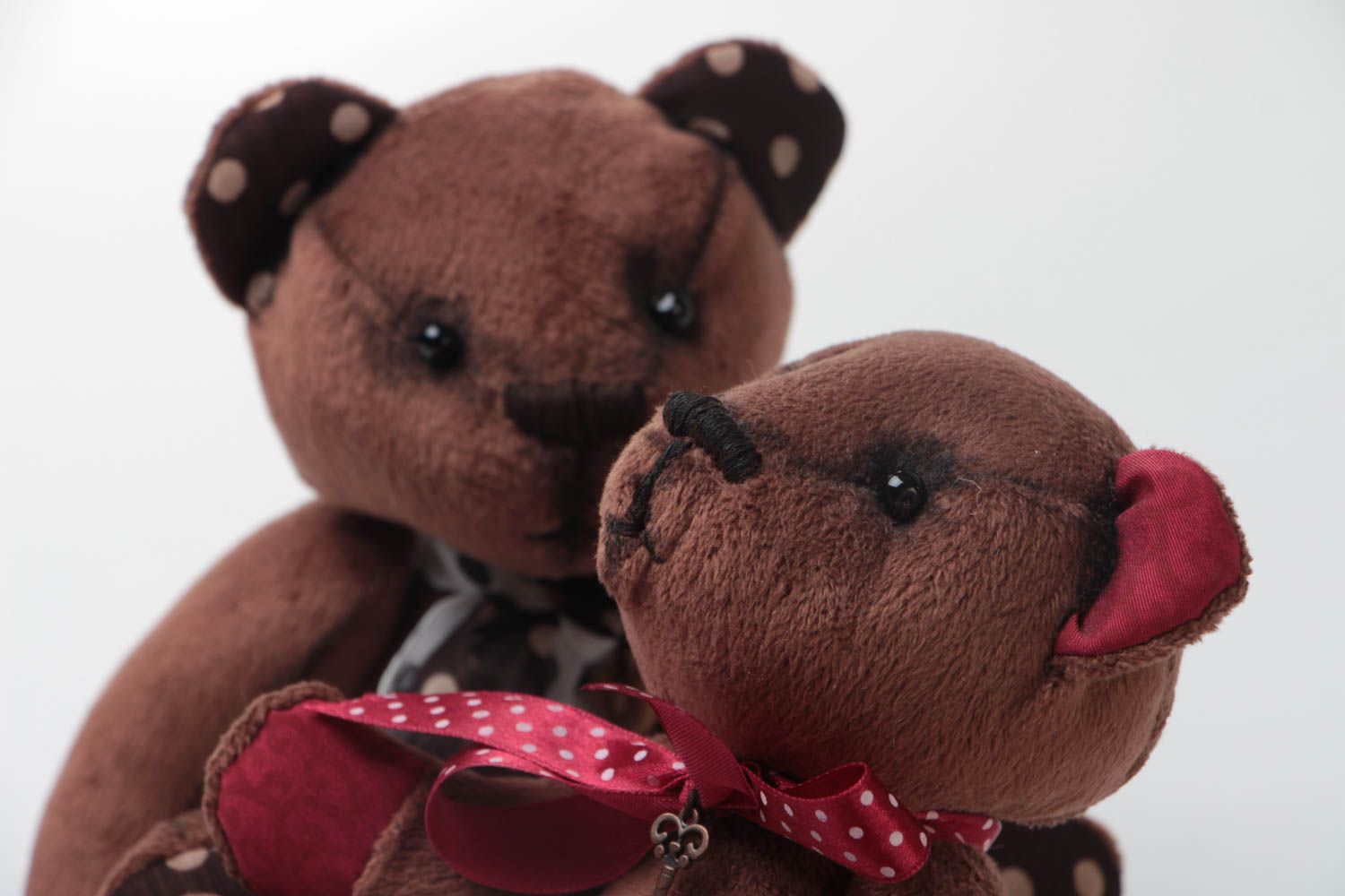 Set of 2 handmade designer soft toys funny brown bears with bows for children photo 3
