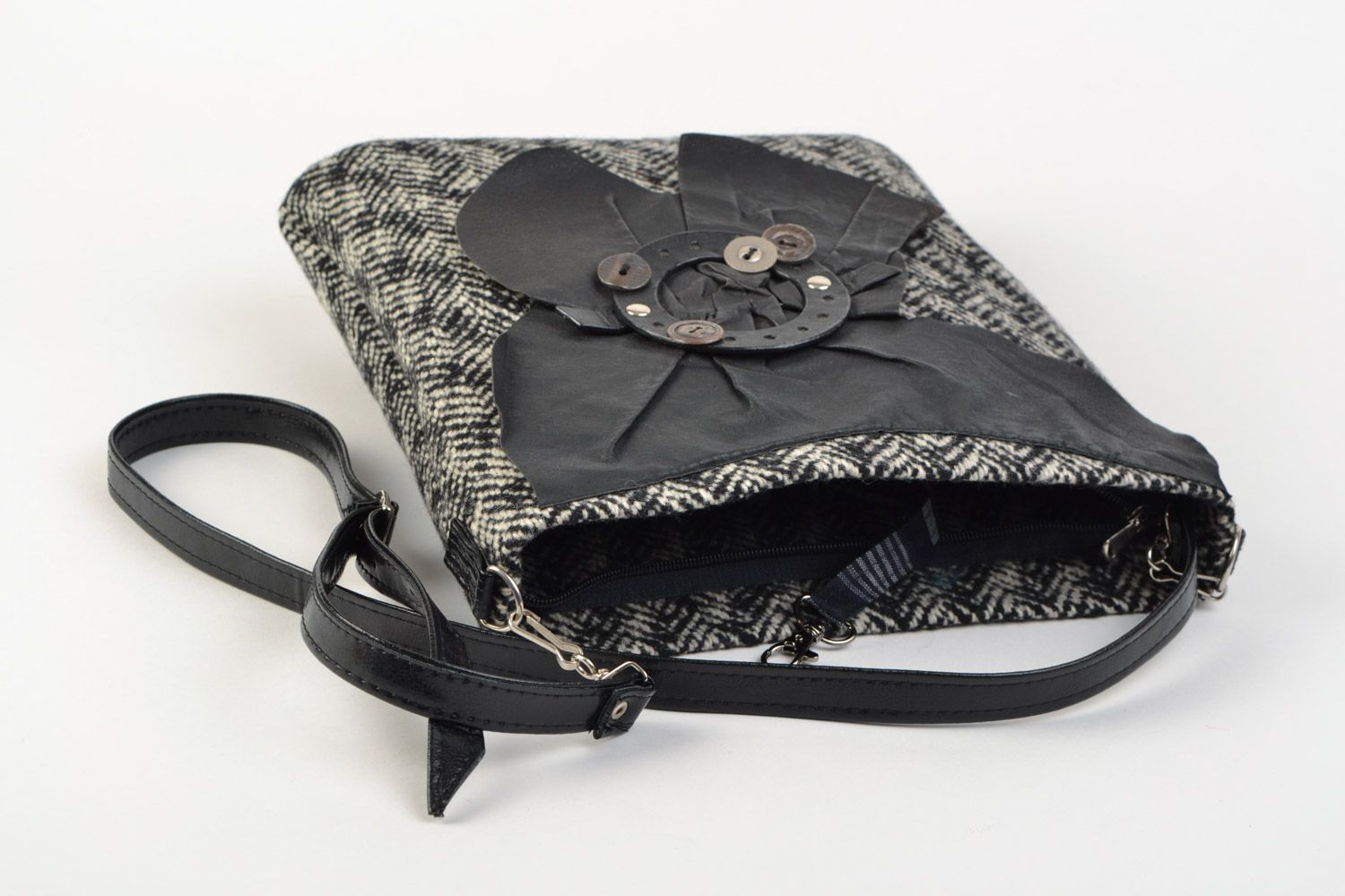 Handmade female shoulder bag made of leather and fabric black with white photo 4