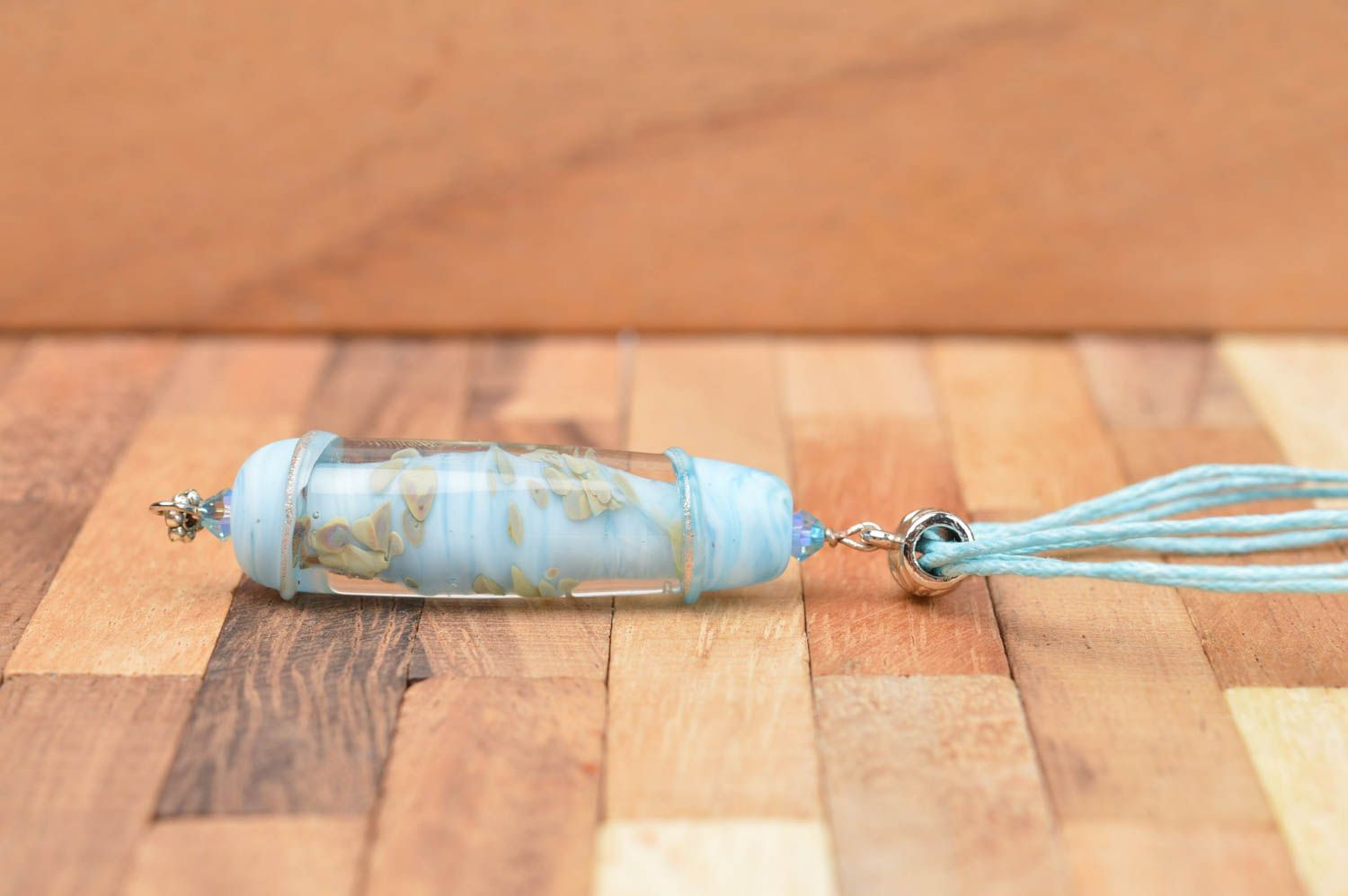 Кулон ручной работы украшение на шею стеклянный кулон лэмпворк голубой фото 3