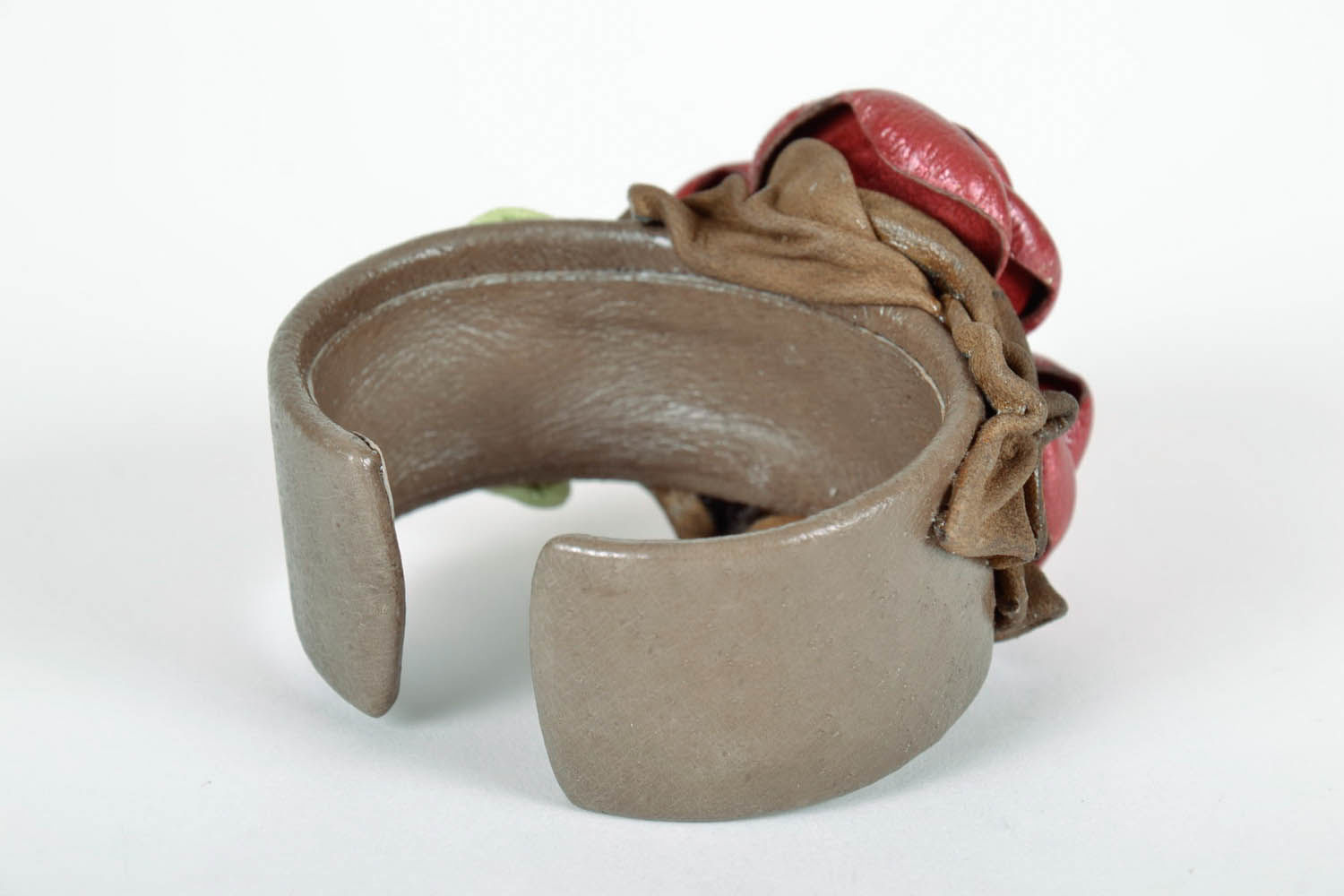 Bracelet Made of Natural Leather photo 4