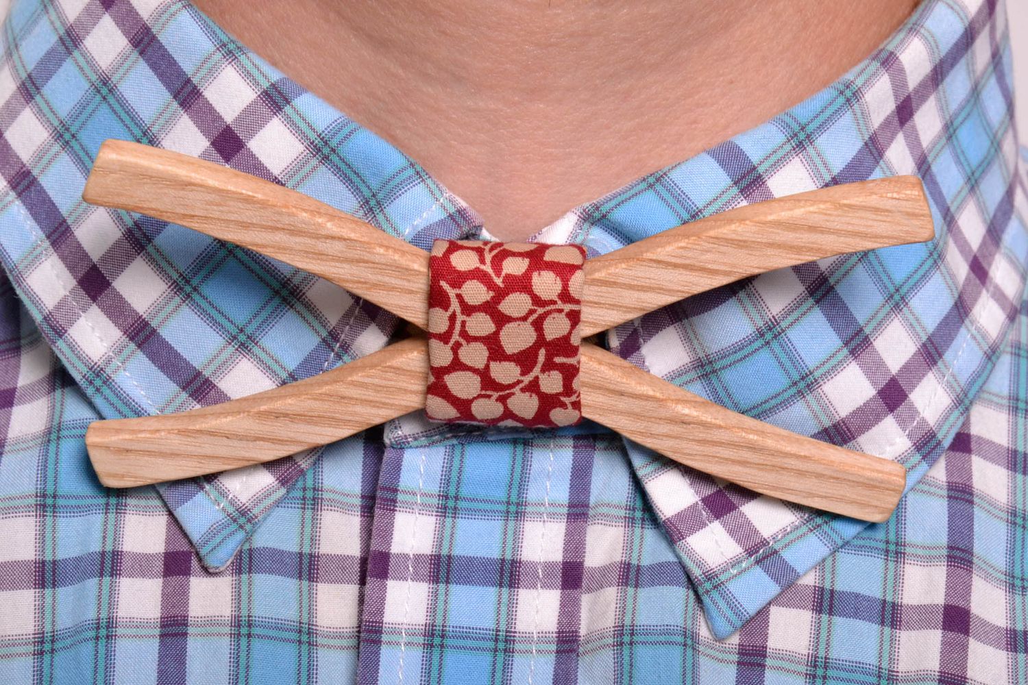 Conjunto de accesorios corbata de lazo y pañuelo foto 5