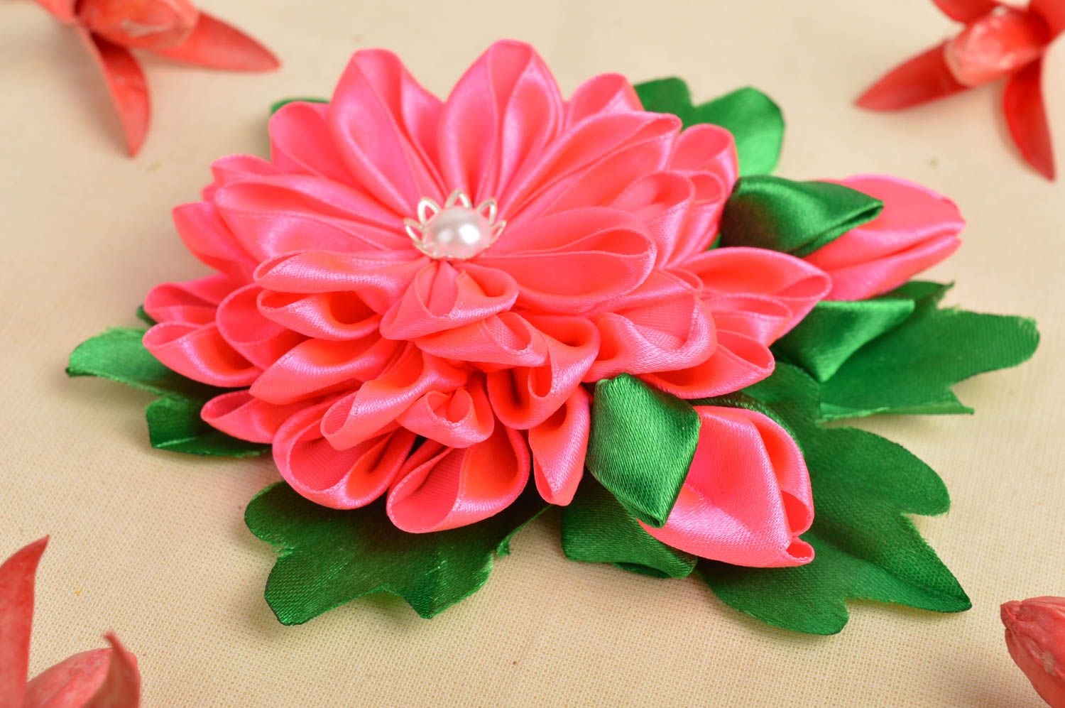 Flores de cintas rosas hechas a mano accesorio para bisutería regalo original foto 1