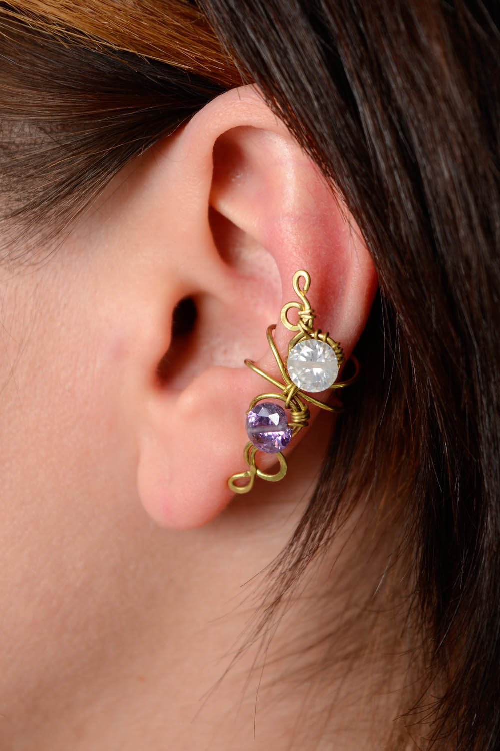 Middle inner ear cuff with crystals photo 5