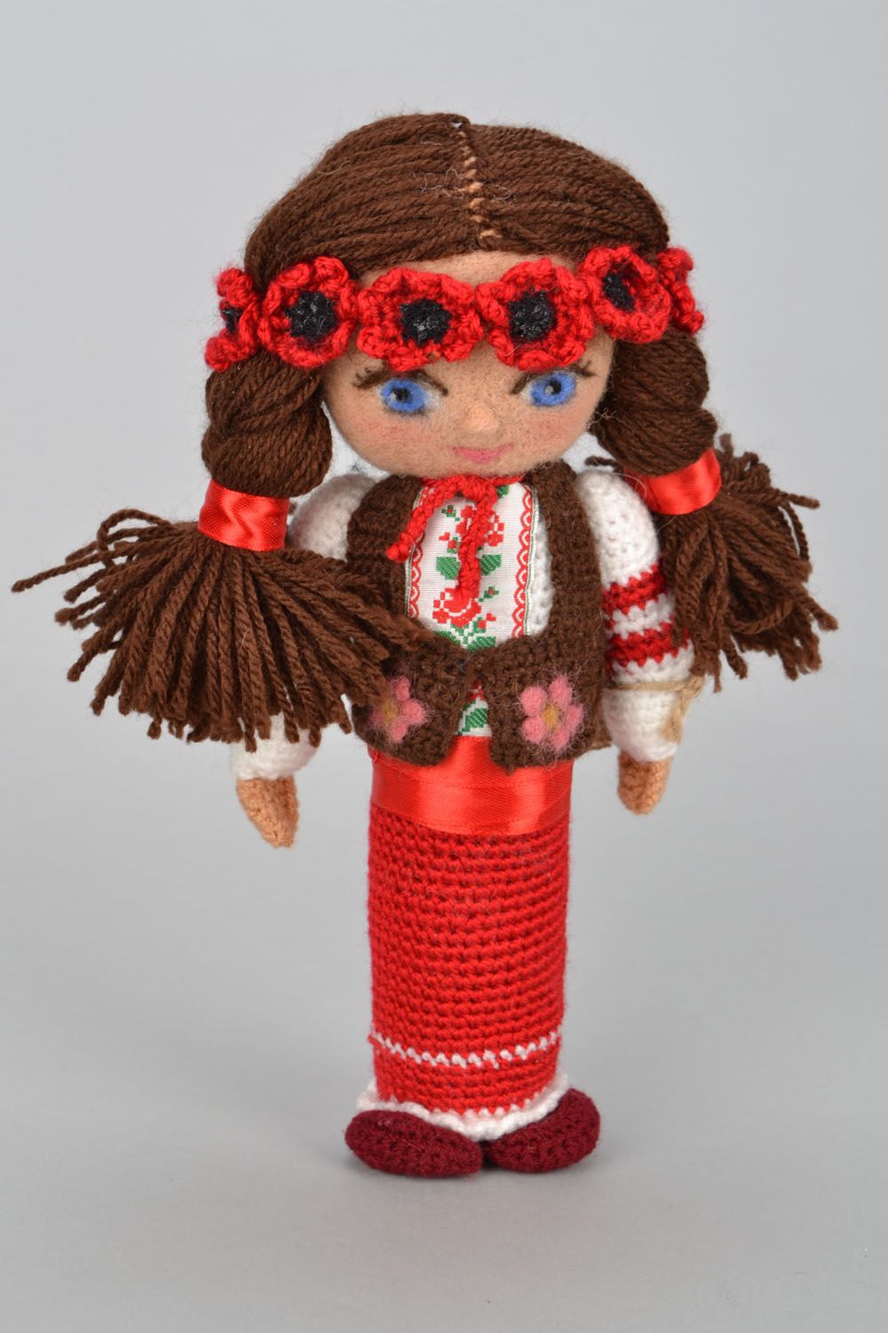 Muñeca artesanal con traje nacional  foto 1