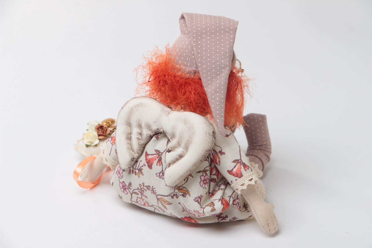 Авторская тканевая кукла ангел с сердцем с рыжими волосами светлый ручной работы фото 4