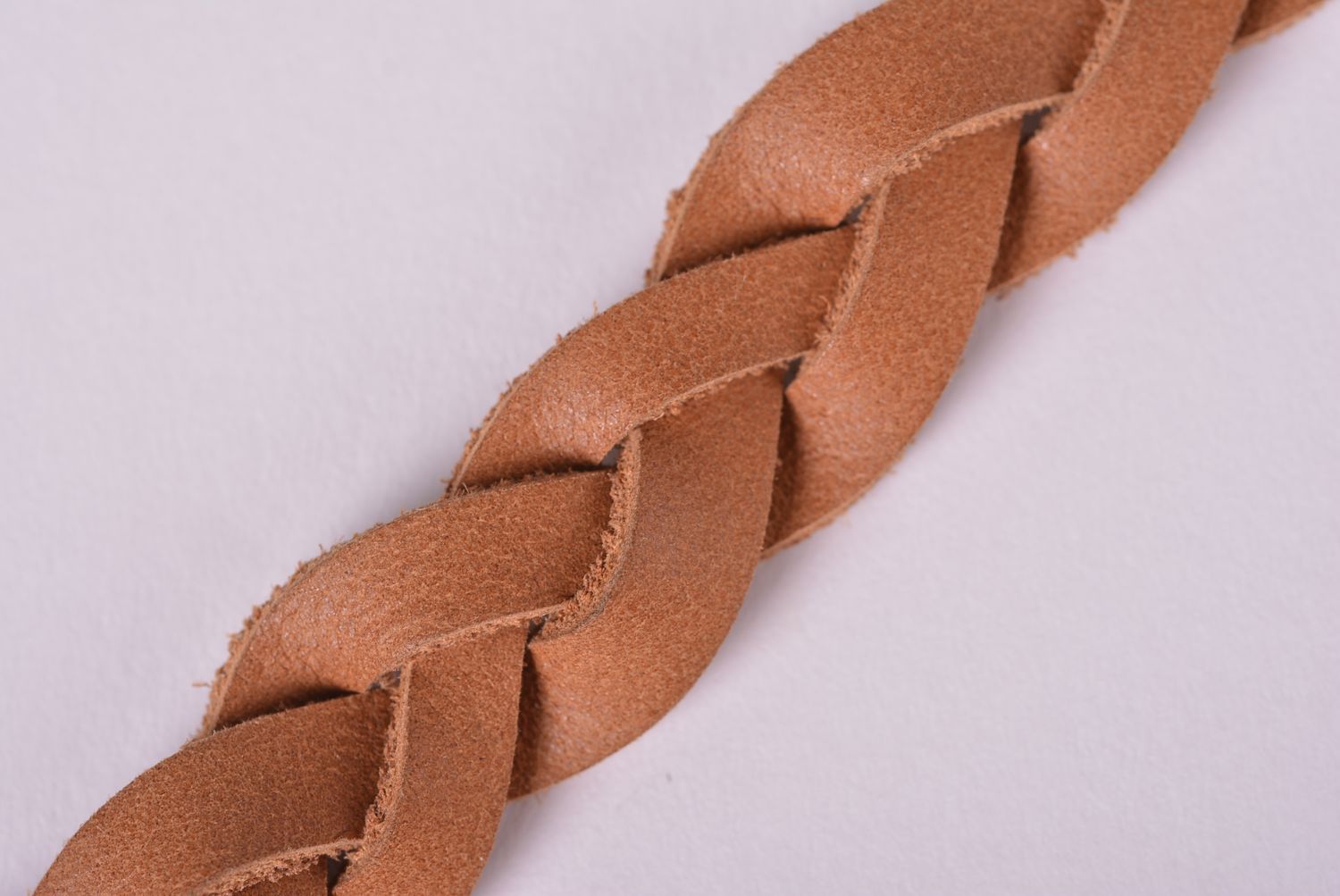 Модный браслет резной кожаный браслет ручной работы браслет из кожи необычный фото 2